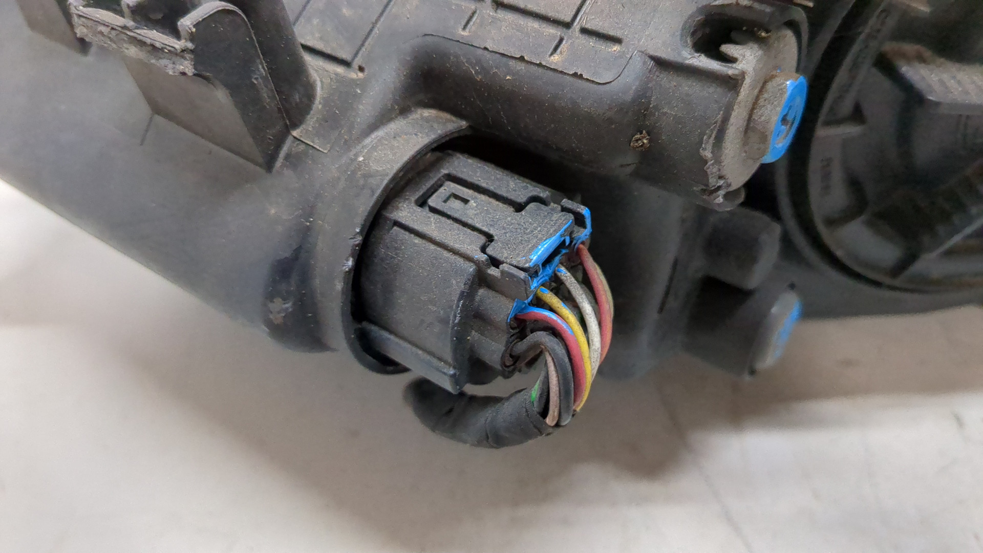 Фара правая