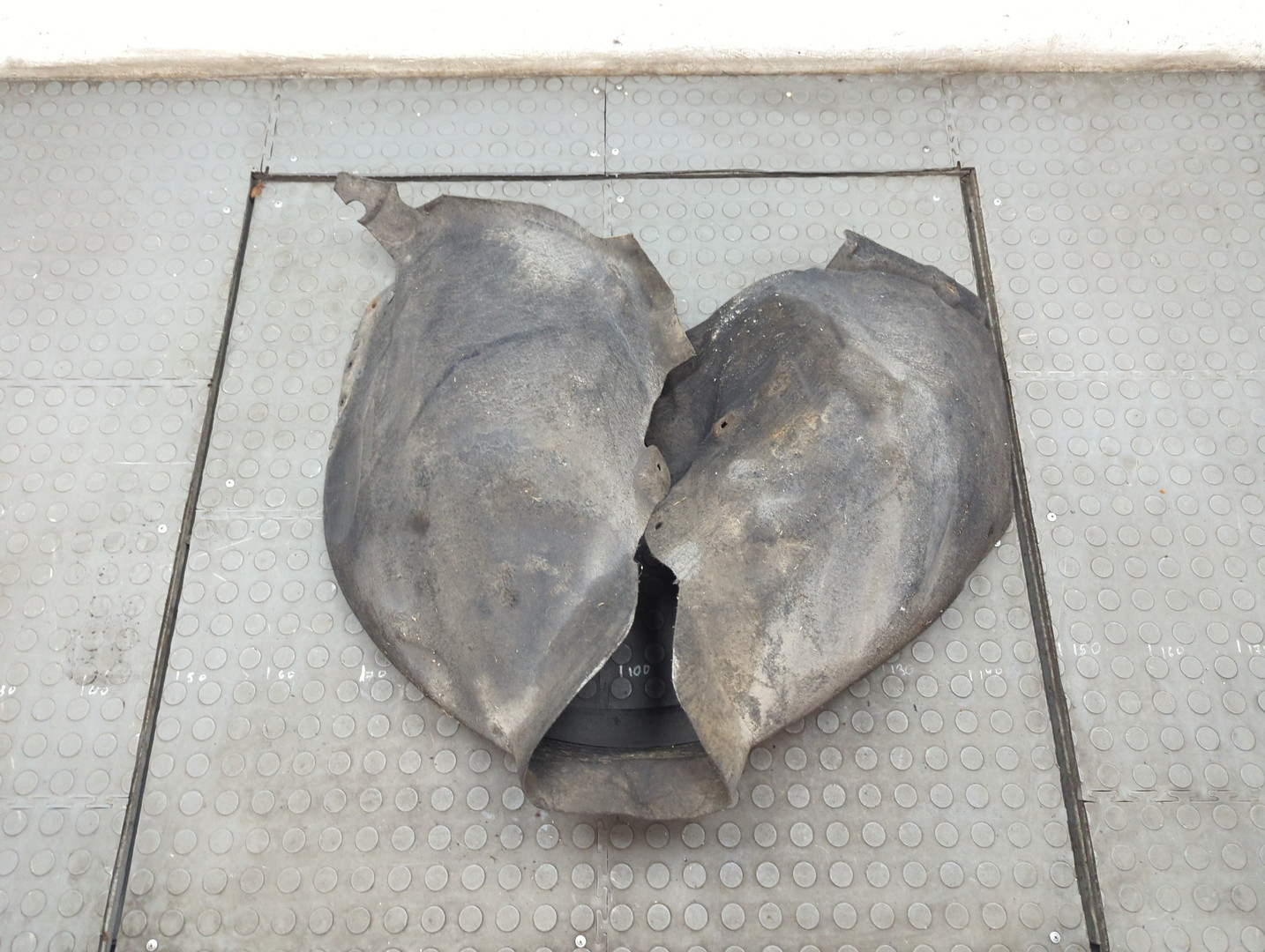 Локер передний левый