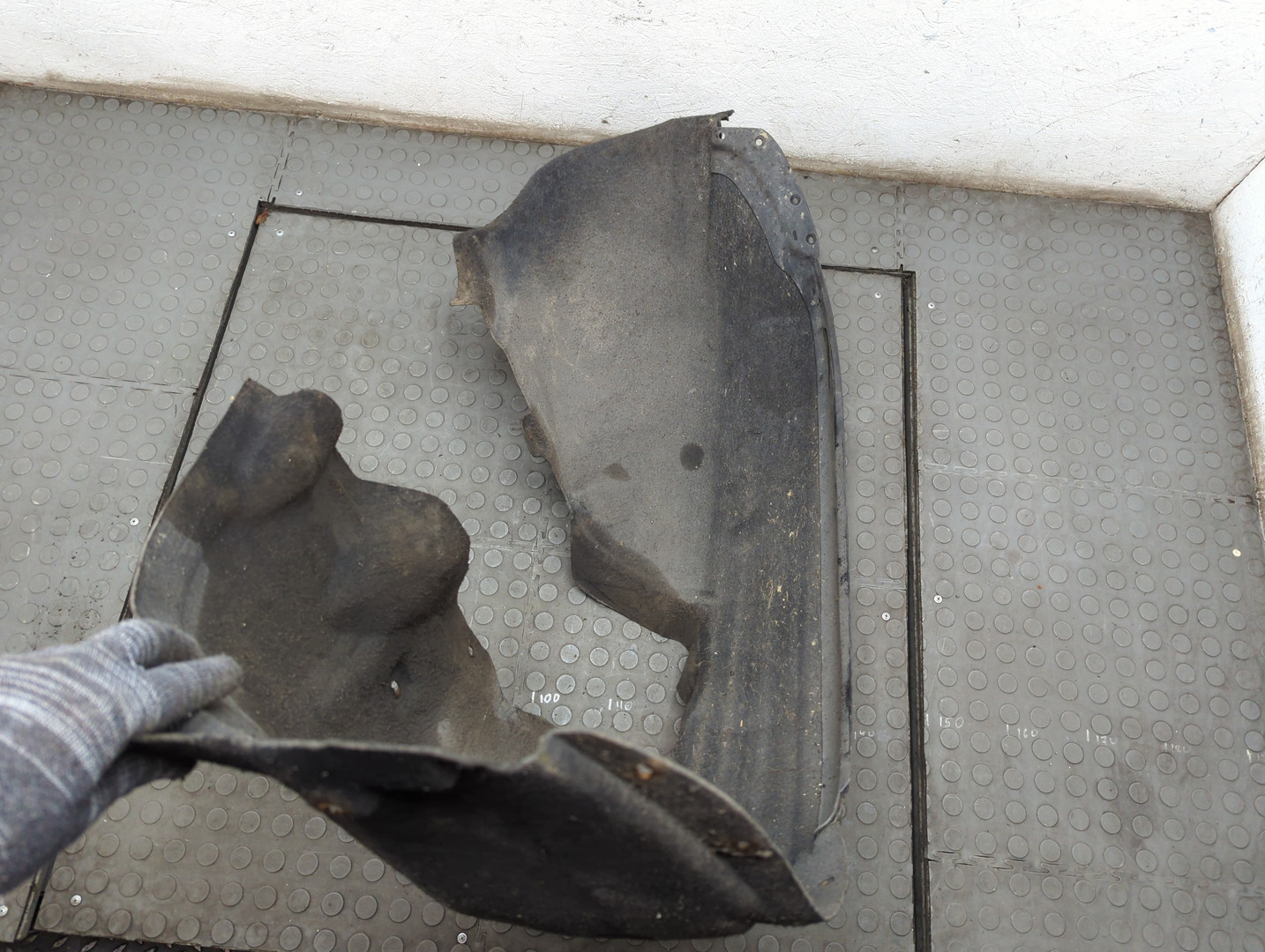 Локер передний левый