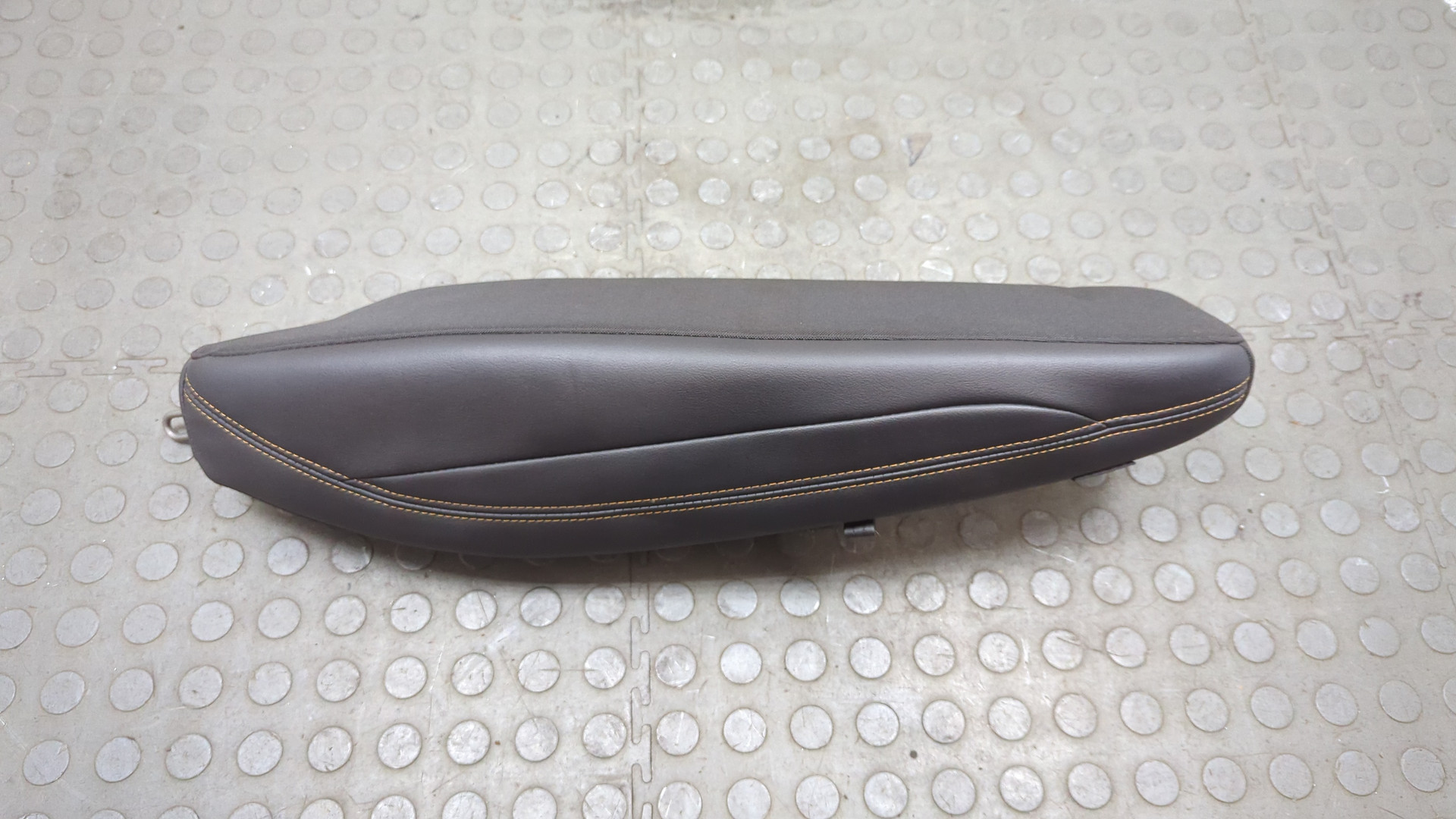 Подушка безопасности боковая (в сиденье)