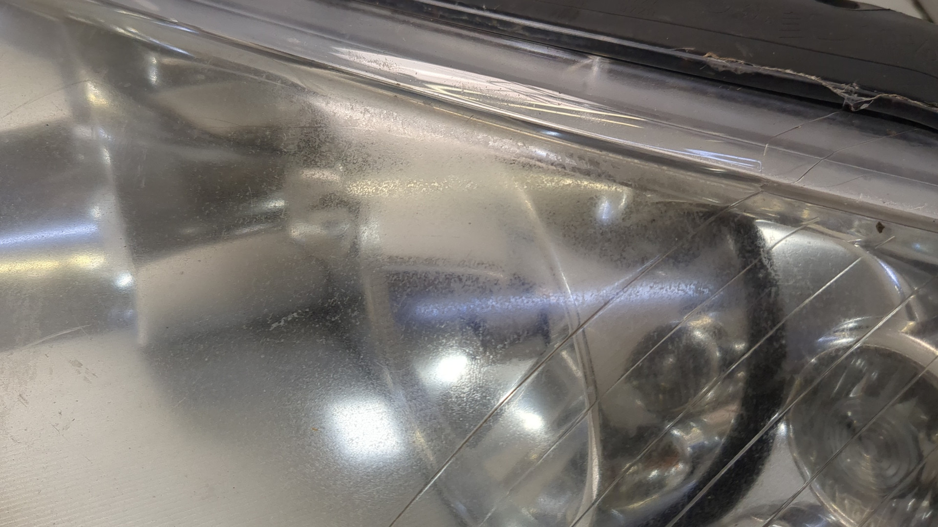 Фара правая