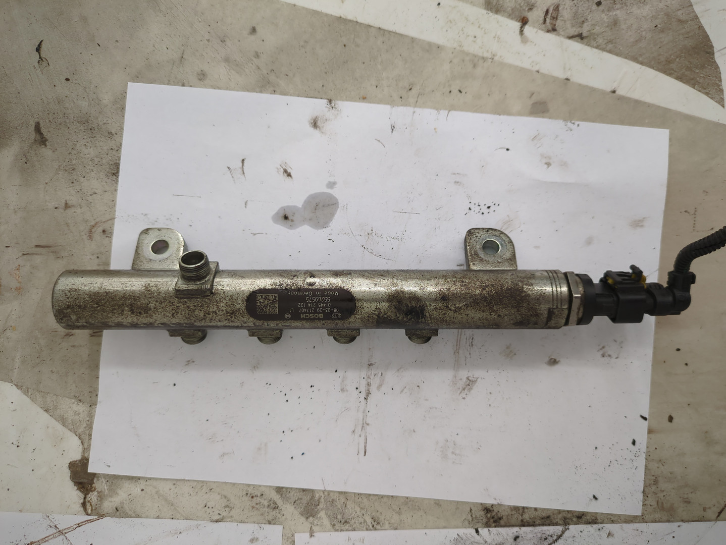 Рейка топливная (рампа)