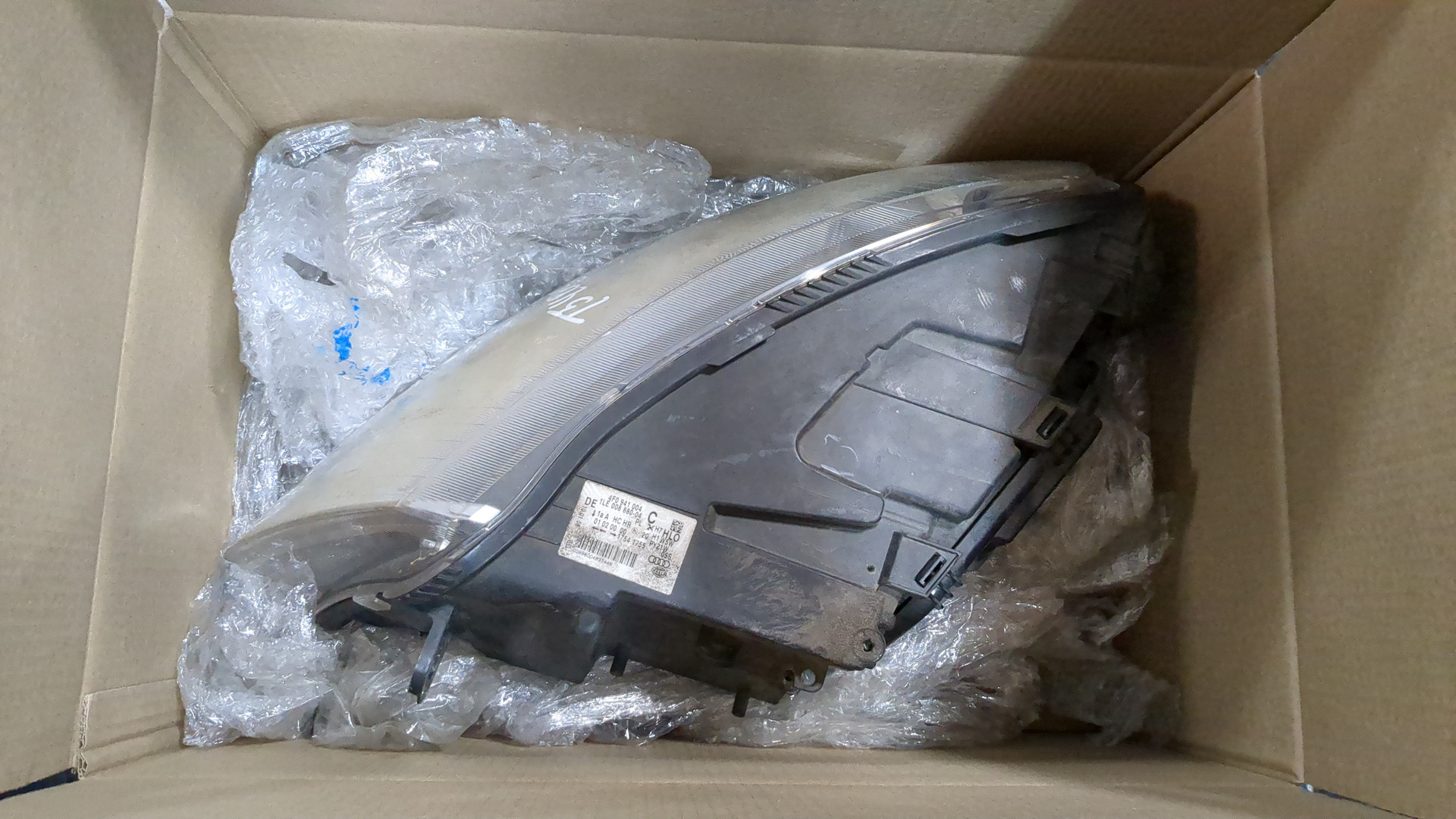 Фара правая