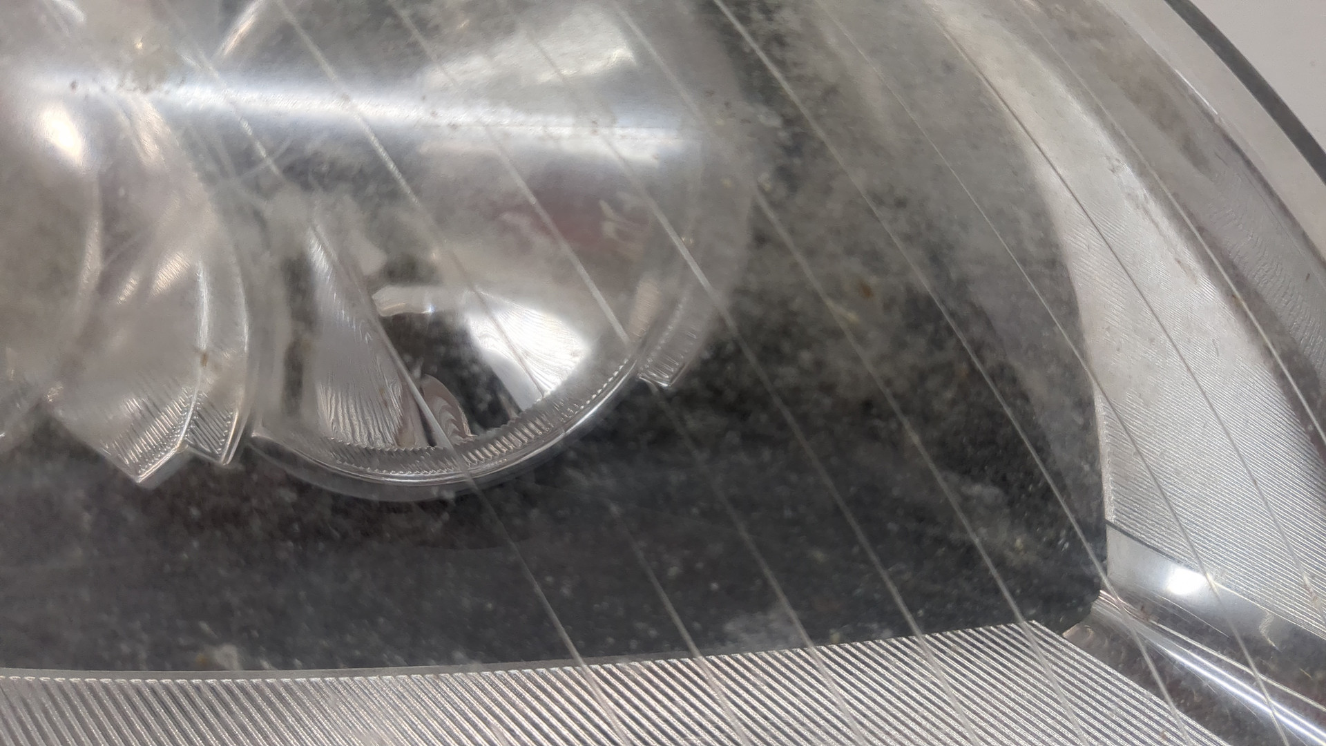 Фара правая