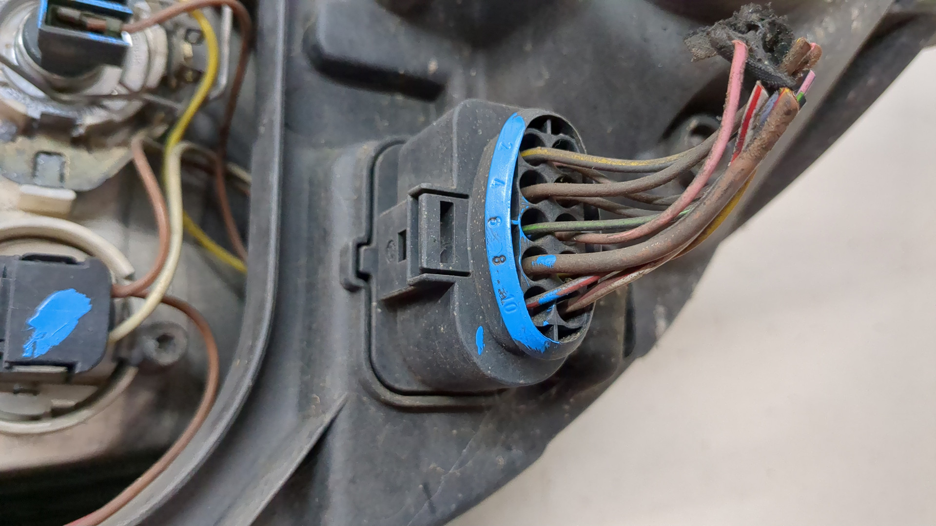 Фара правая