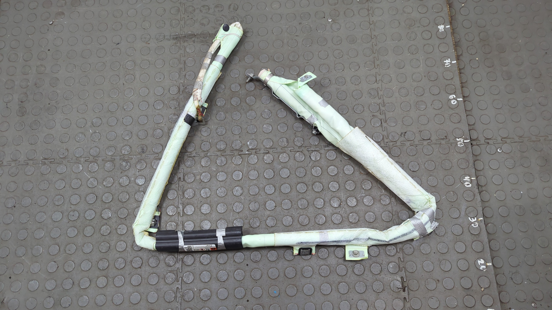 Подушка безопасности боковая (шторка)