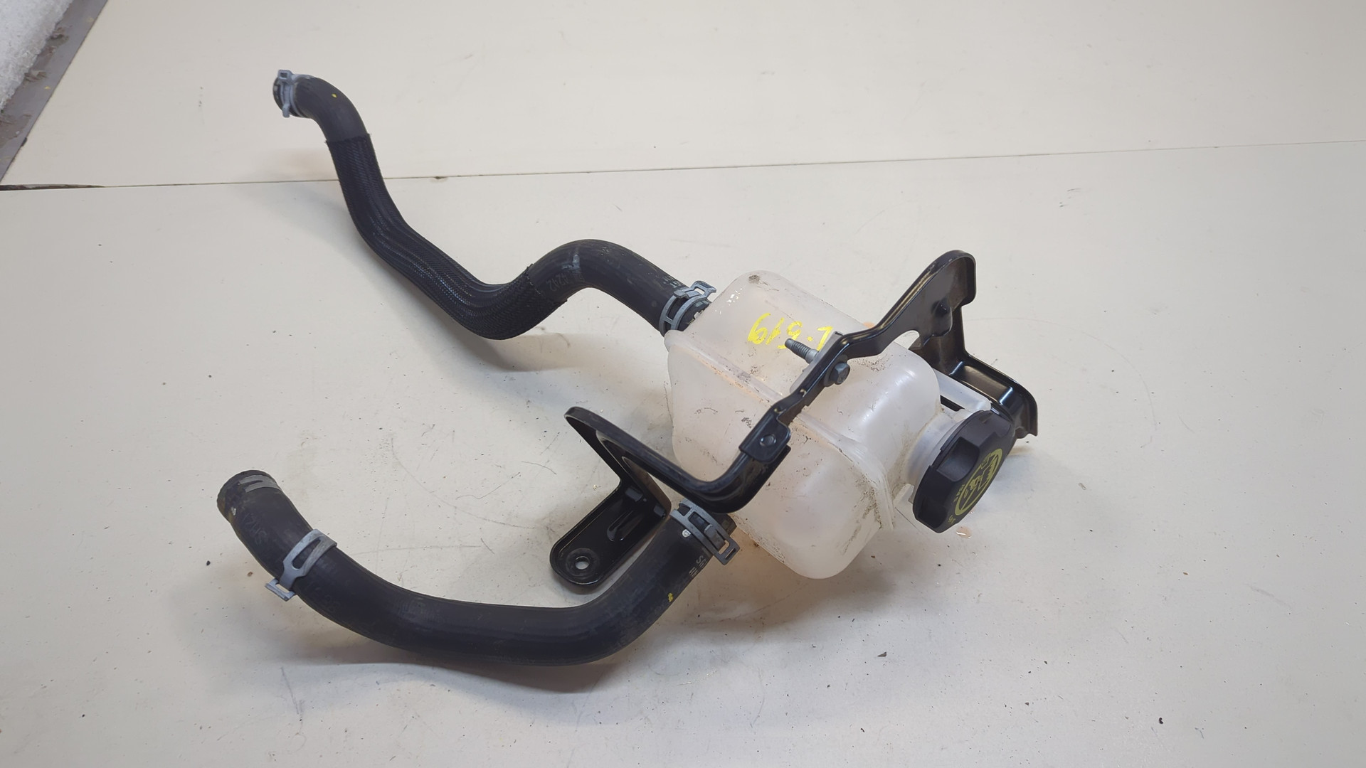 Бачок расширительный