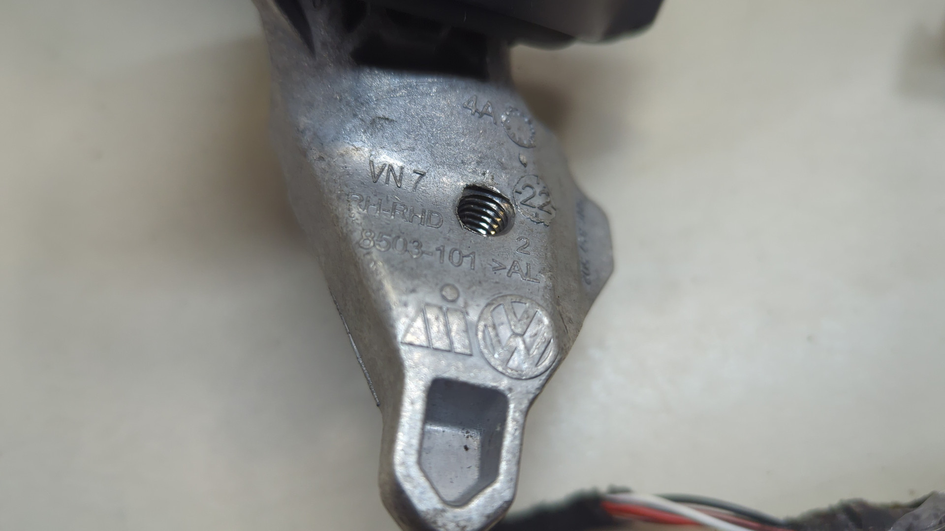 Зеркало правое электрическое