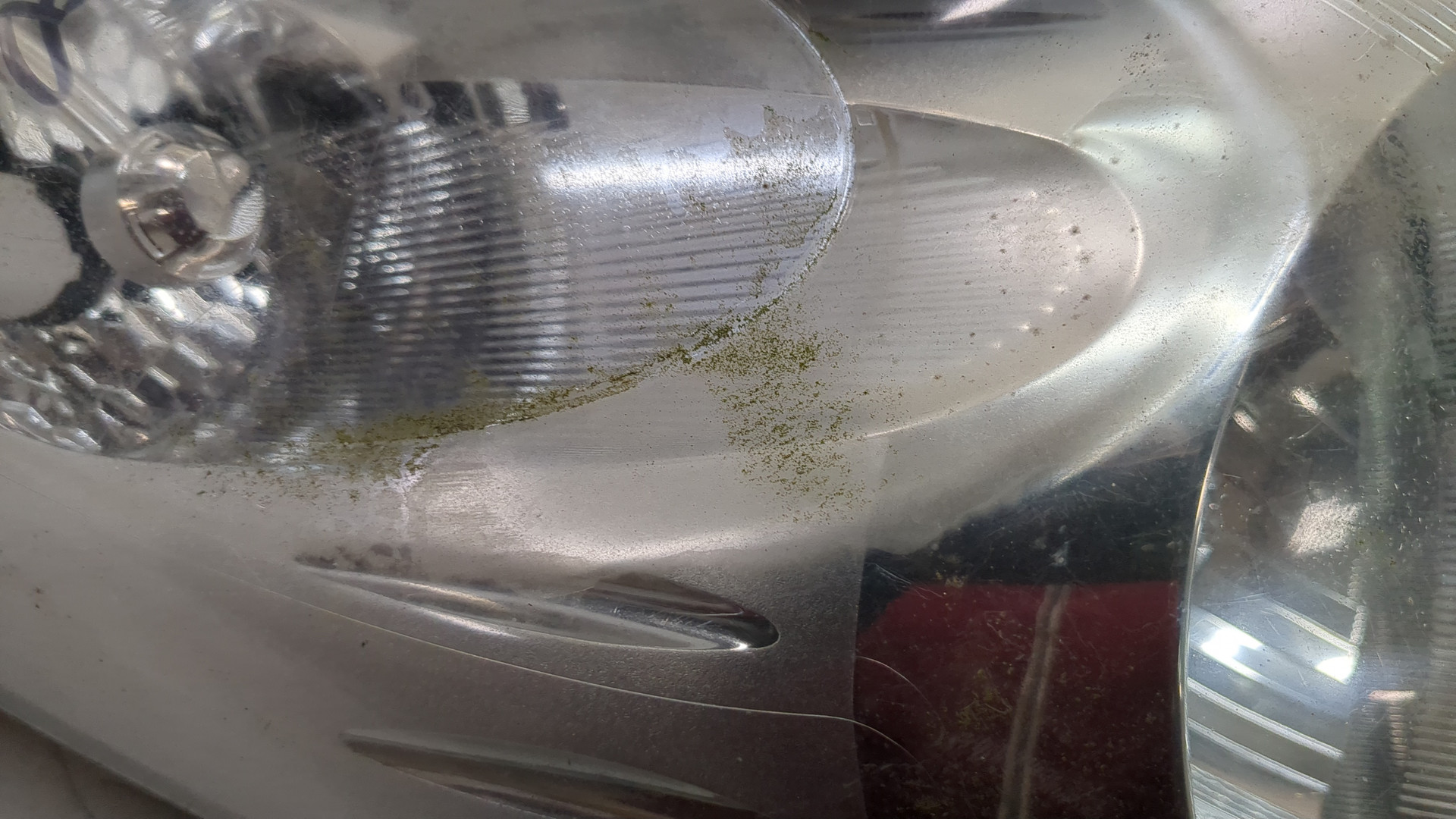 Фара правая