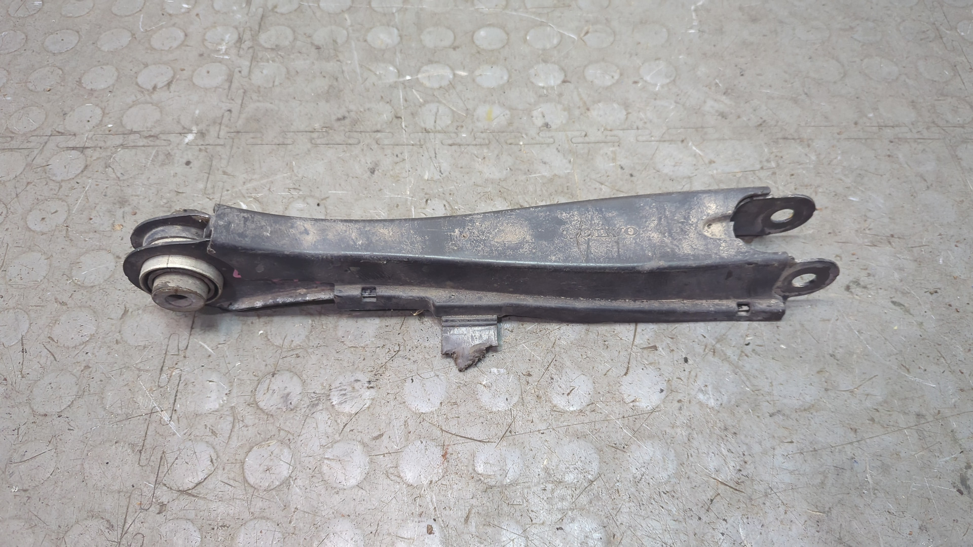 Рычаг задний