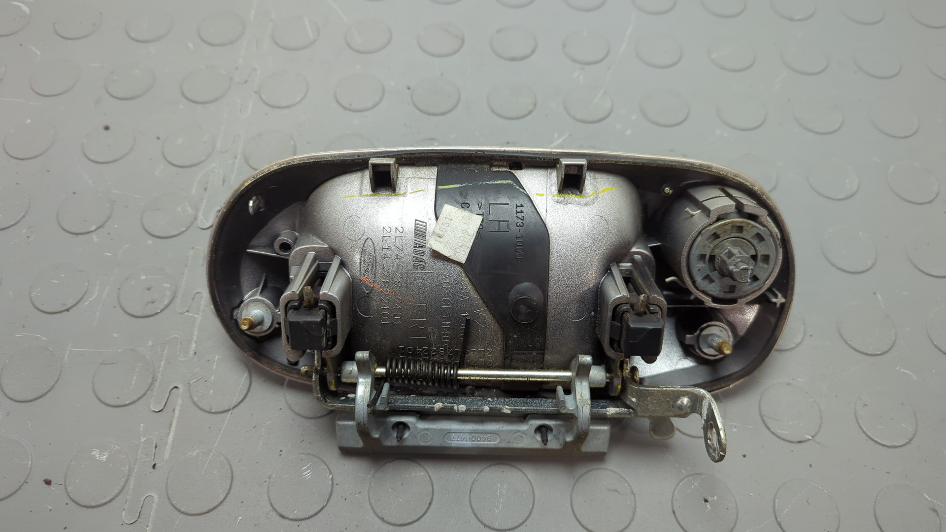 Ручка двери наружная