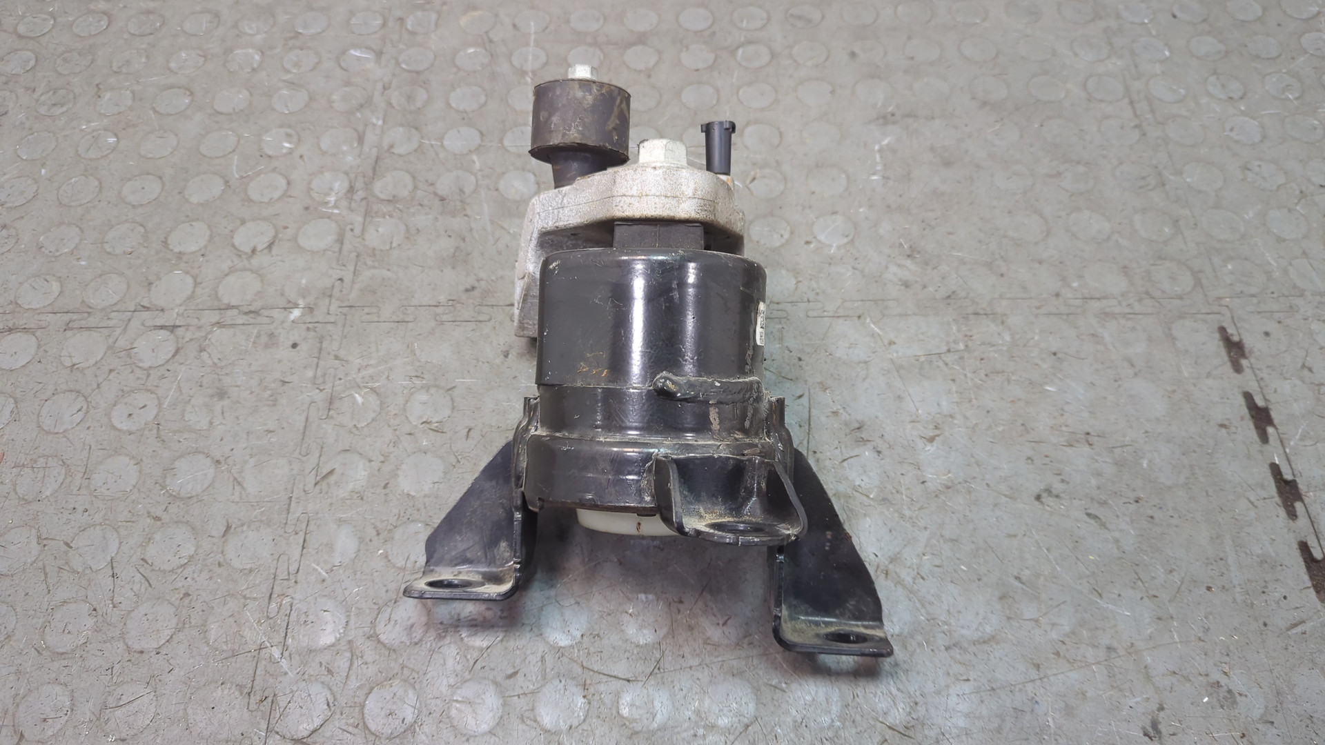 Опора двигателя правая