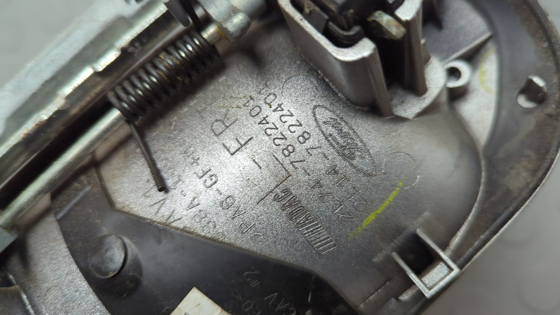 Ручка двери наружная