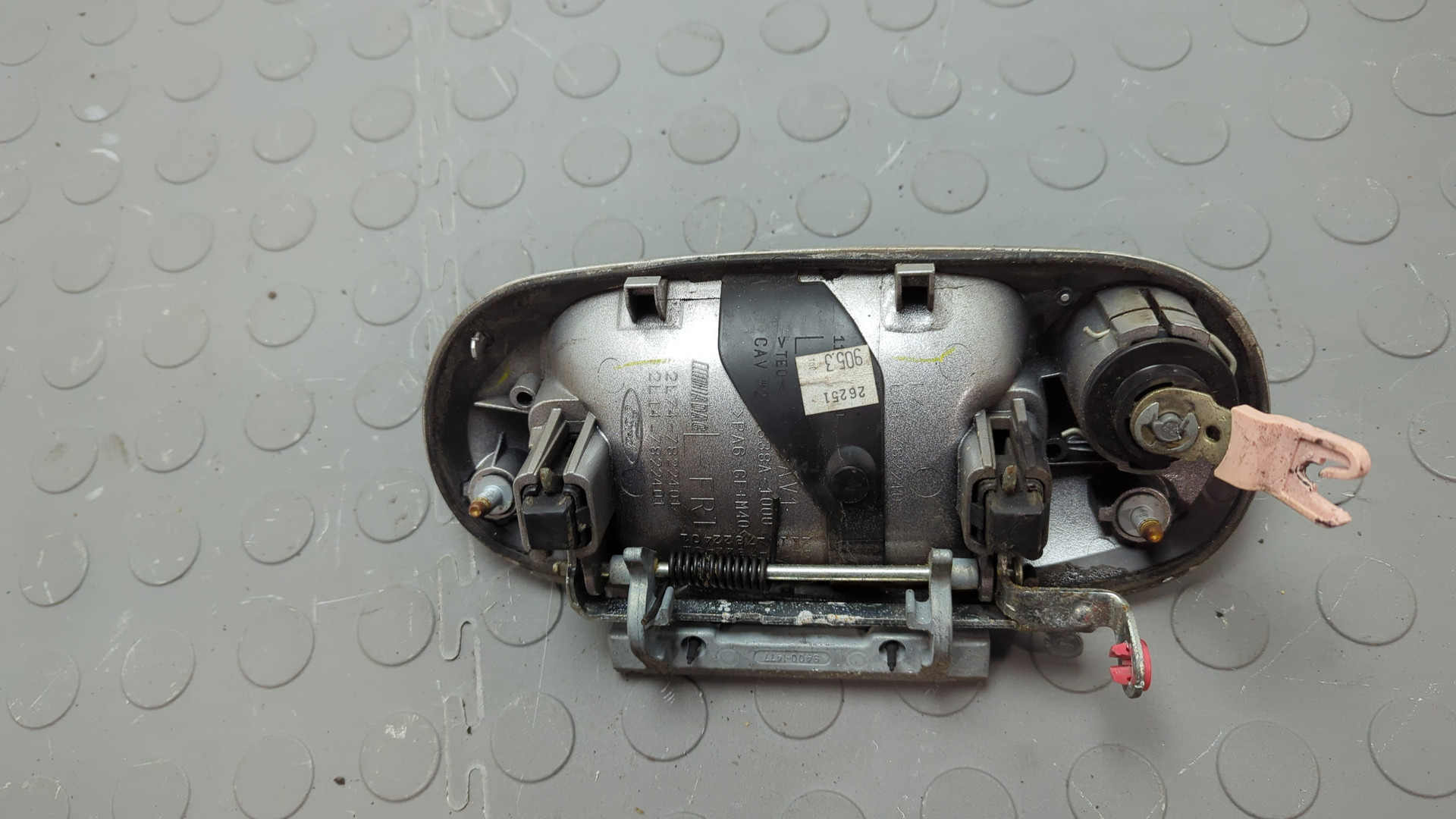 Ручка двери наружная