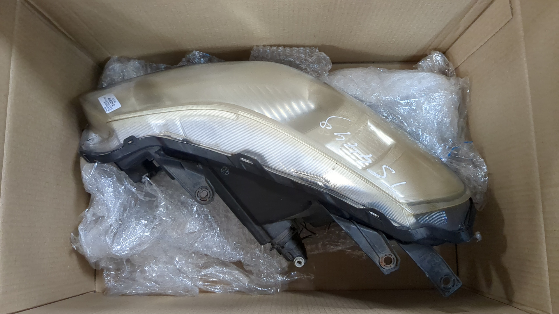 Фара правая