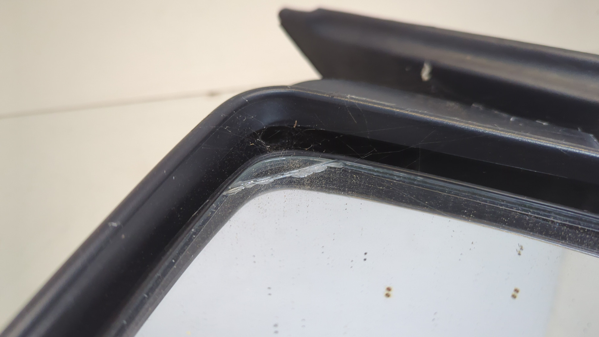 Зеркало левое электрическое