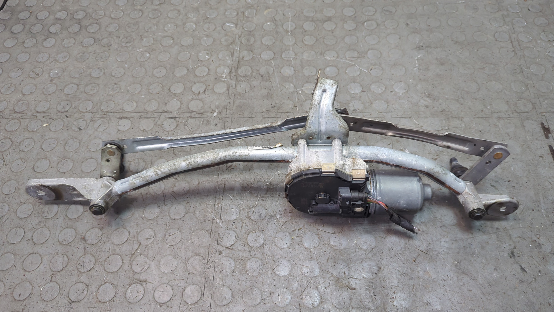 Трапеция стеклоочистителей