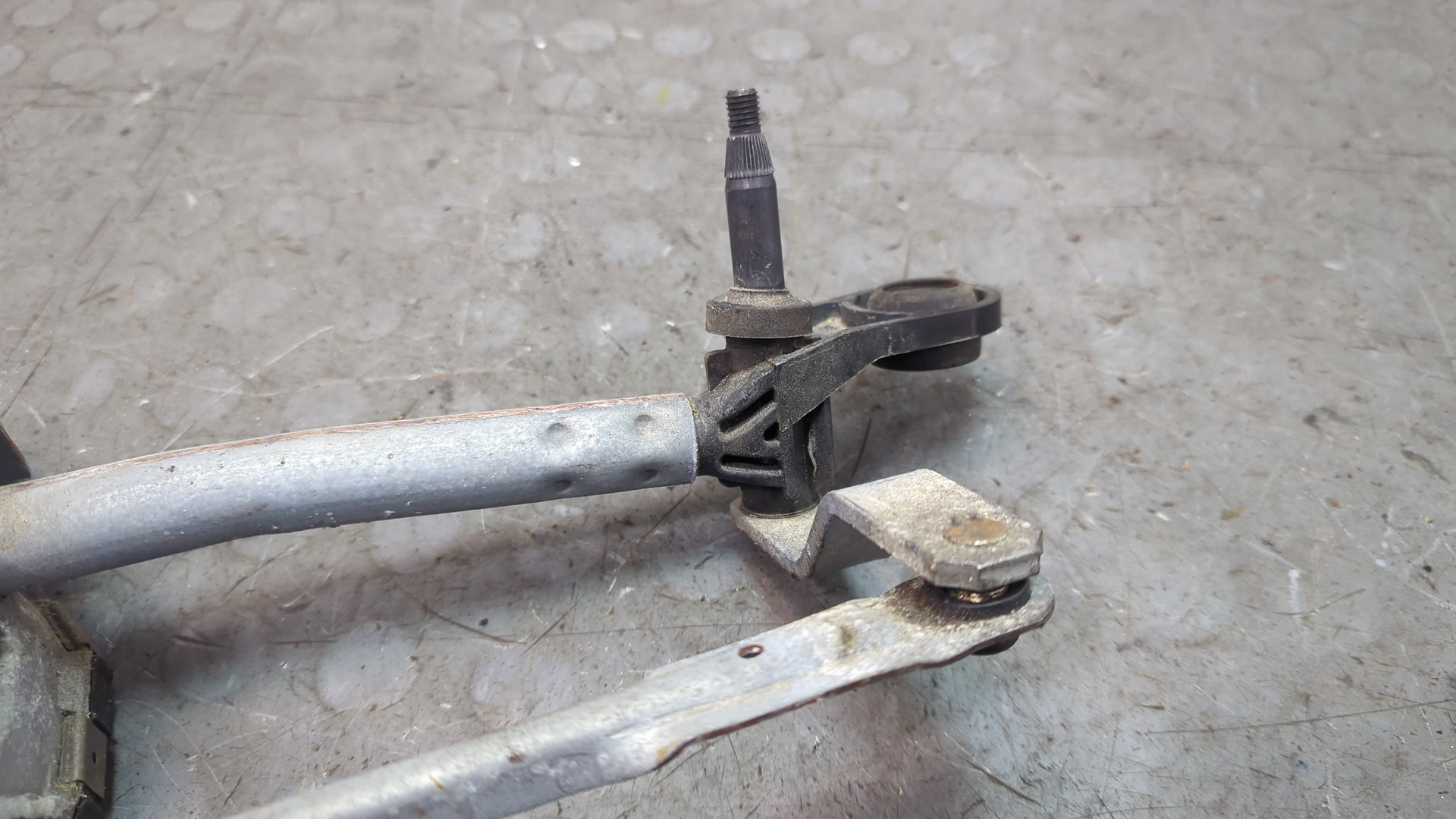 Трапеция стеклоочистителей