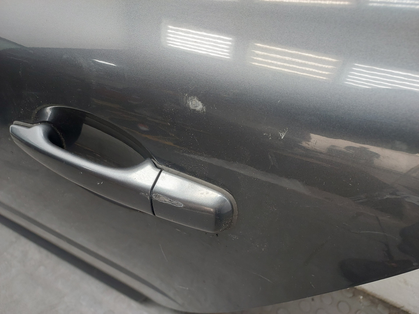 Дверь задняя левая