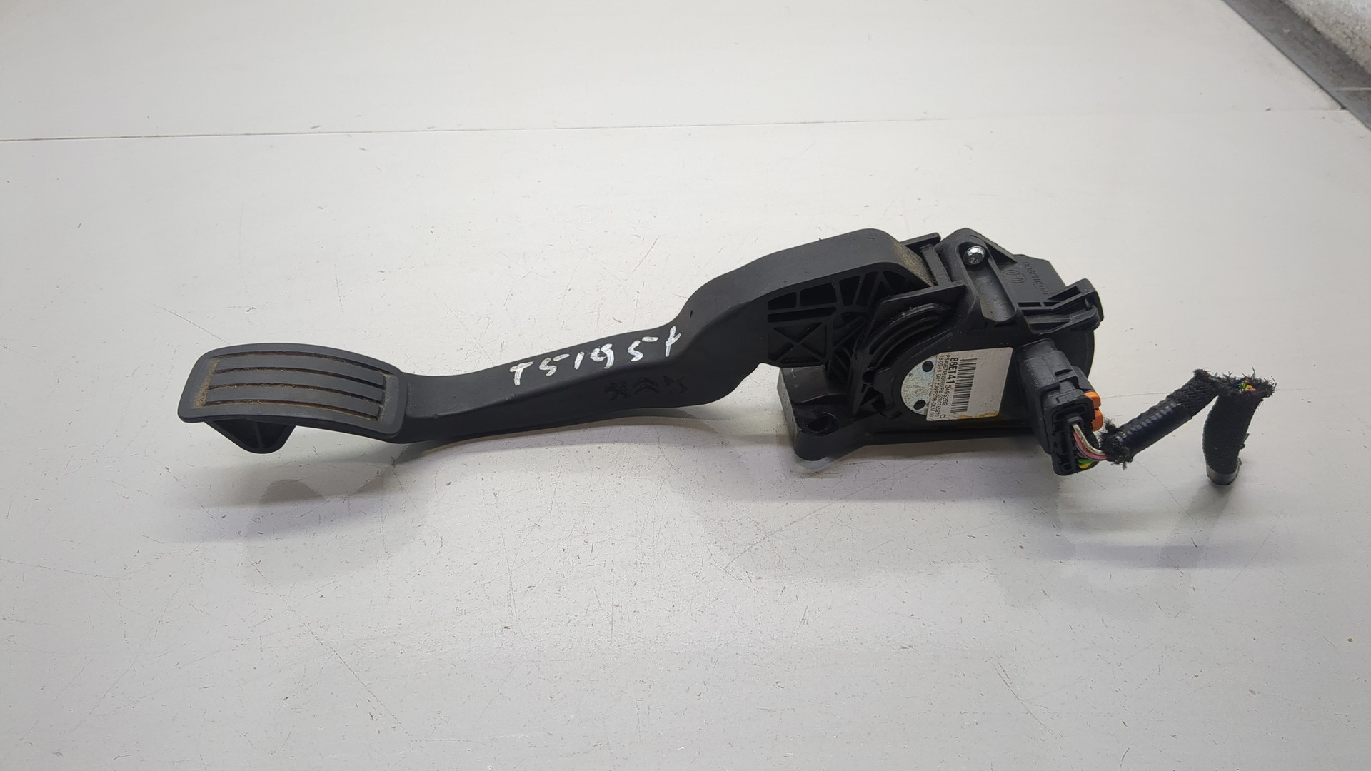 Педаль газа