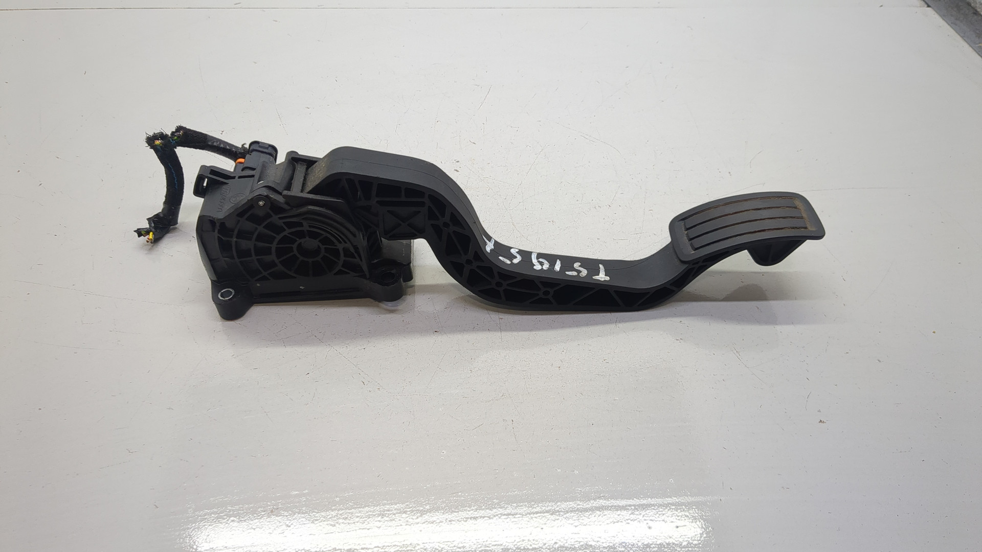 Педаль газа