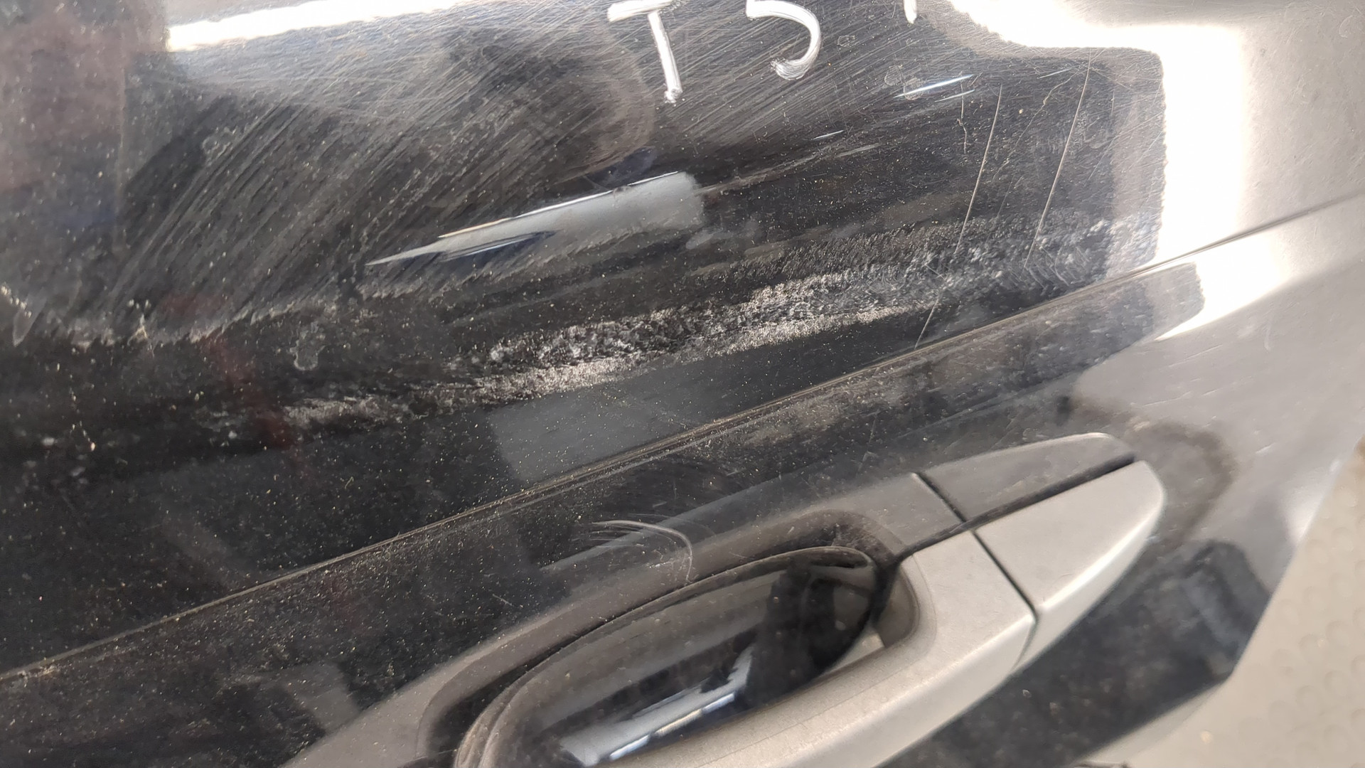 Дверь задняя левая