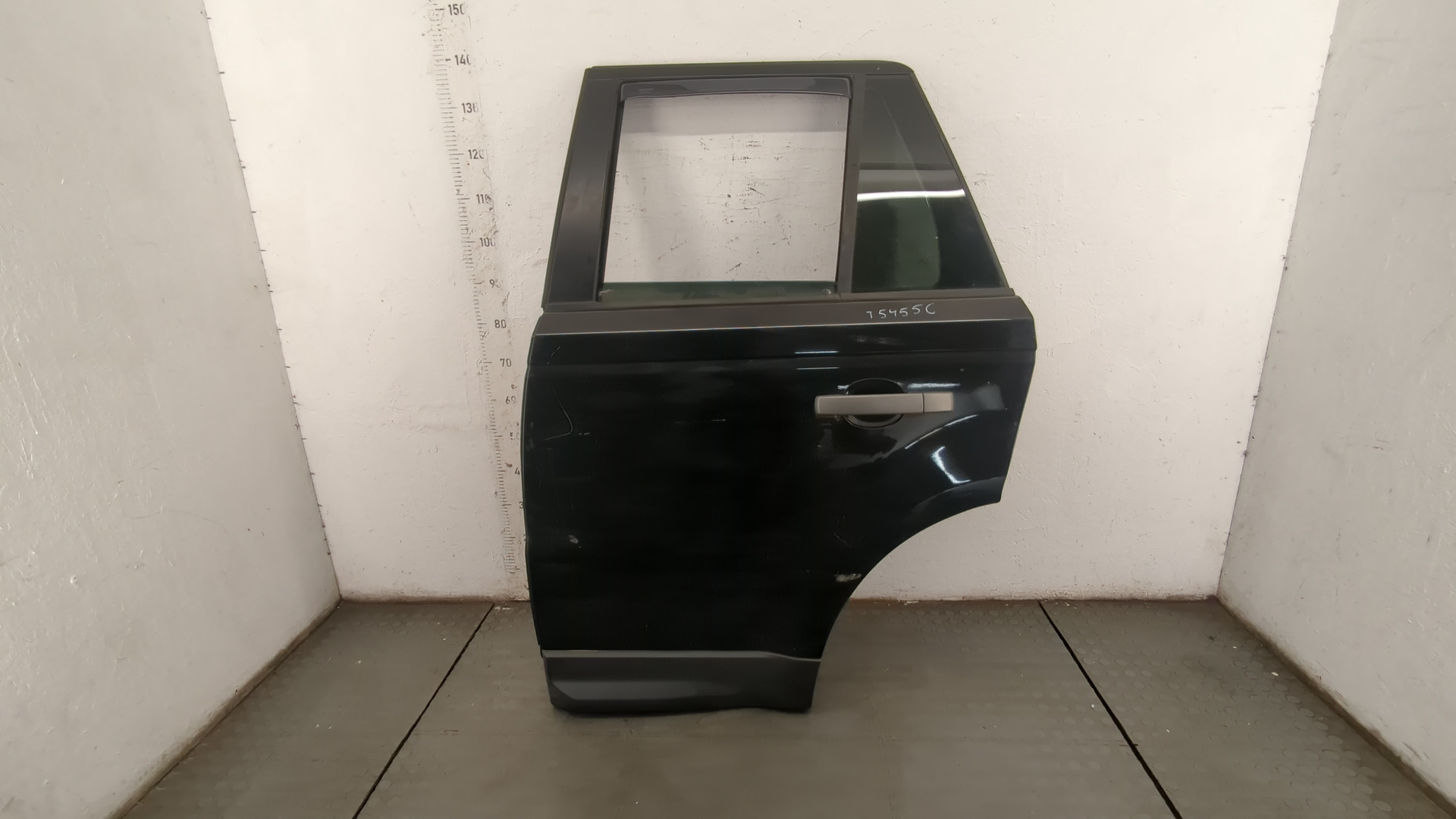 Дверь задняя левая