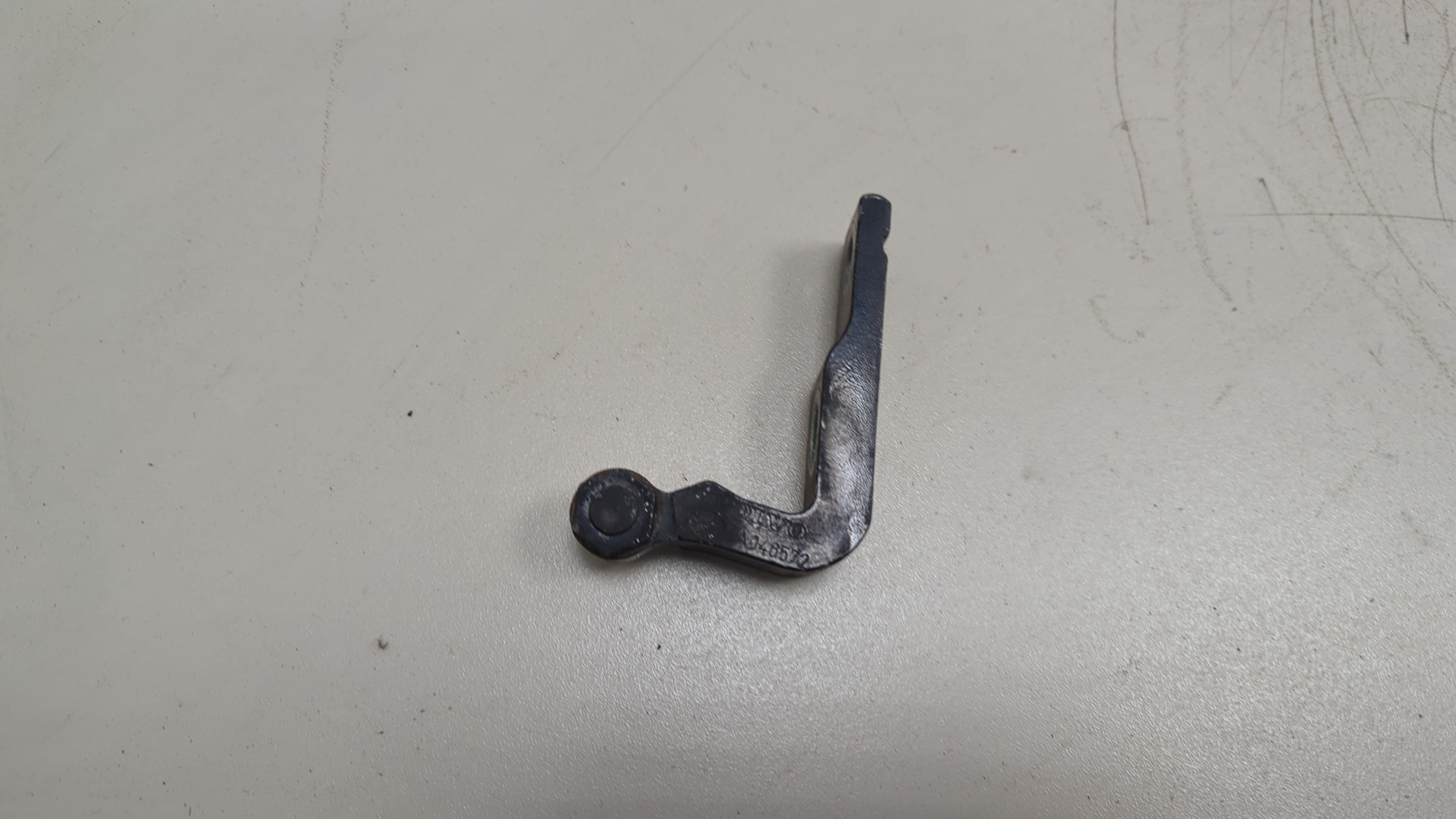 Петля двери