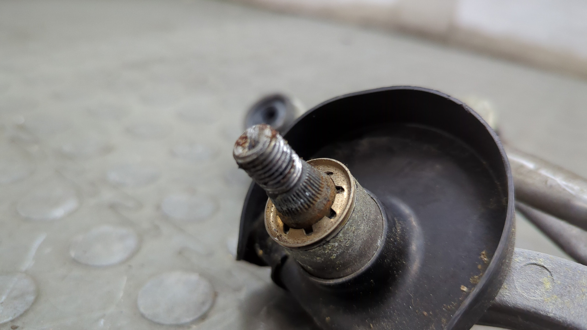 Трапеция стеклоочистителей