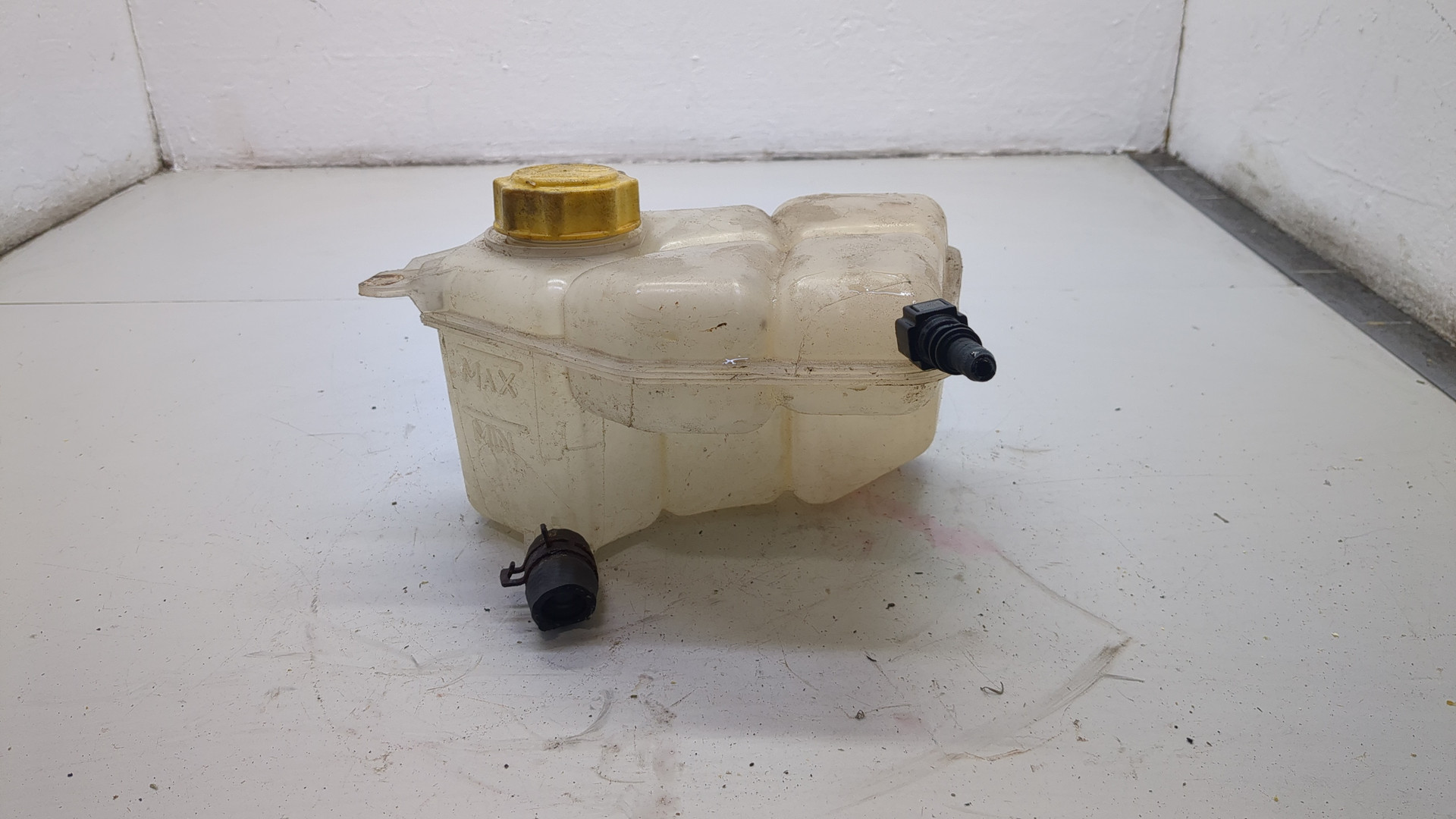 Бачок расширительный