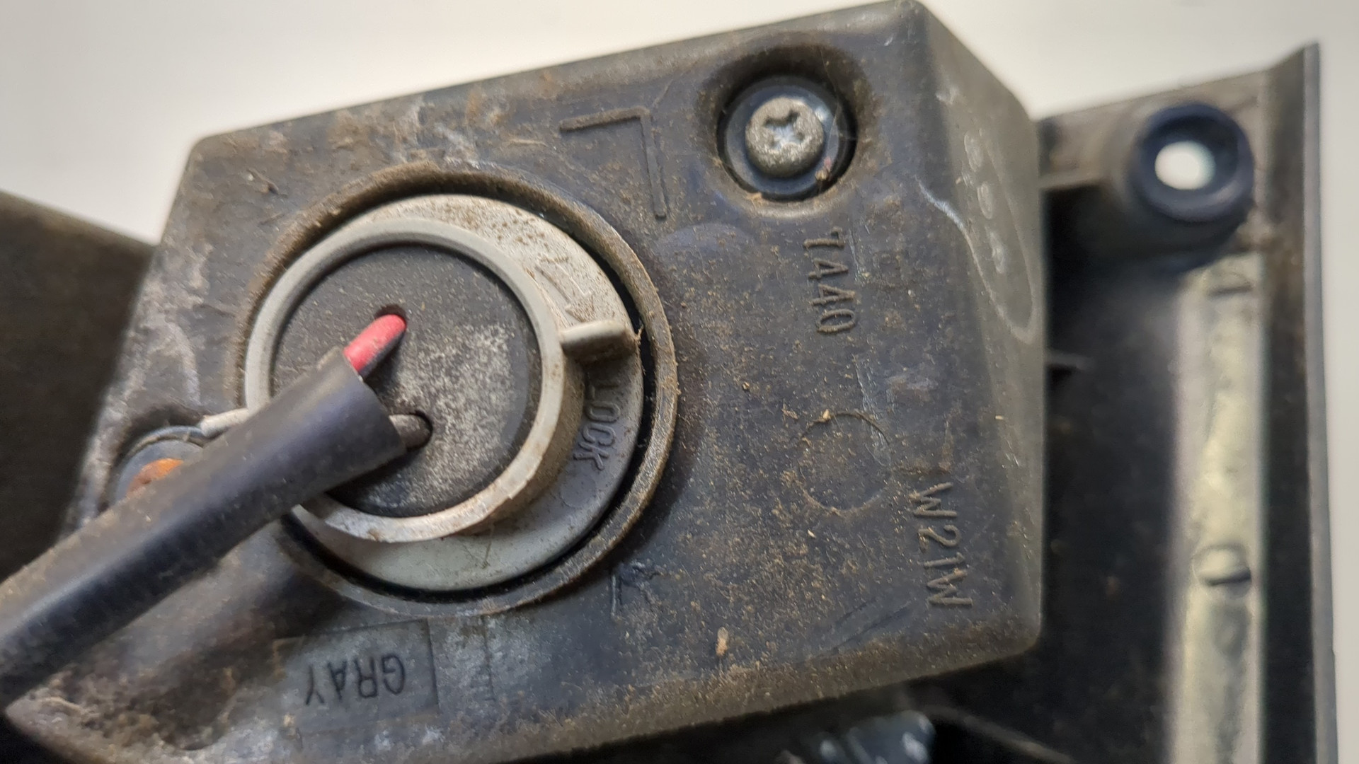 Фонарь задний левый