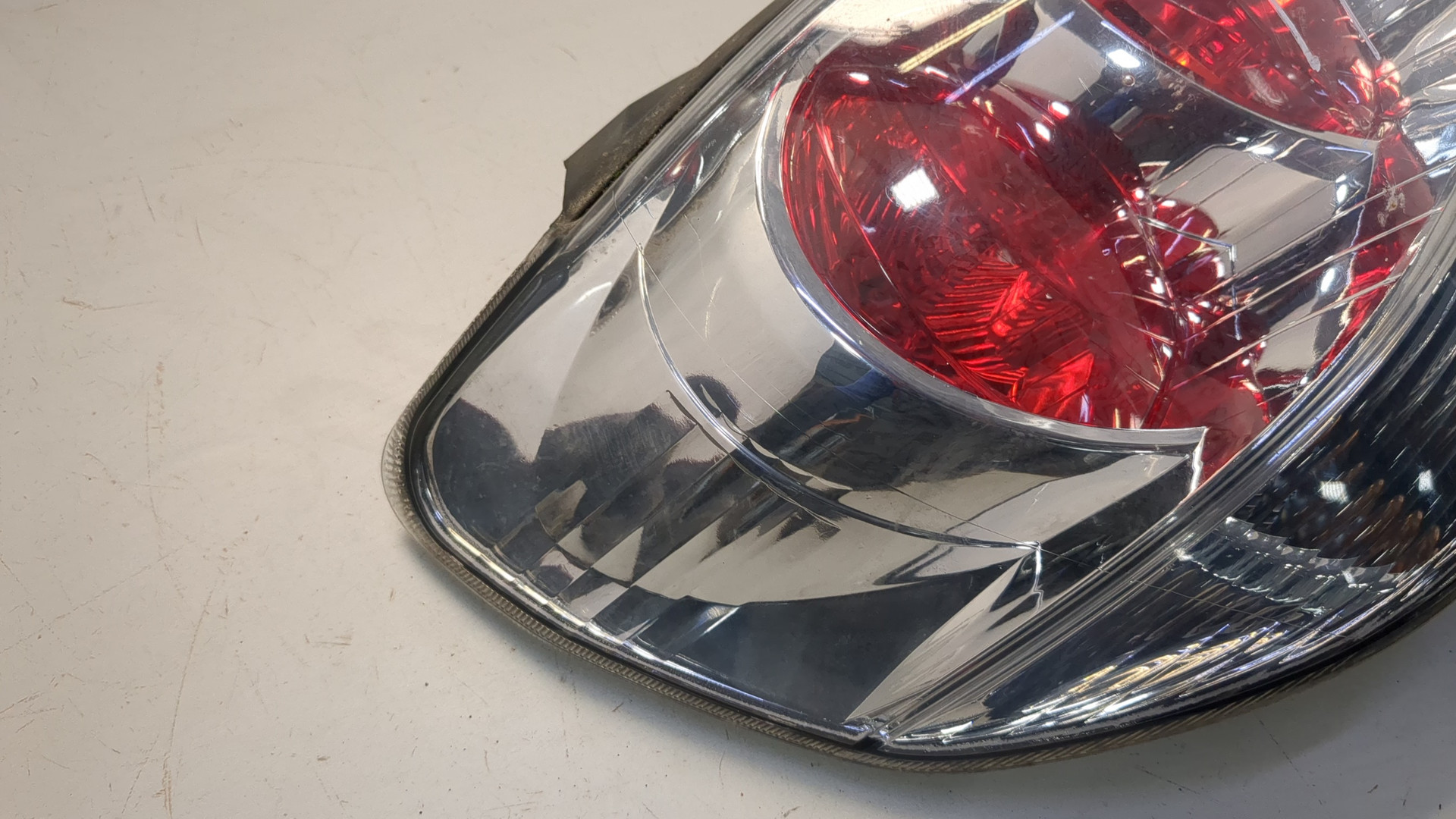 Фонарь задний левый