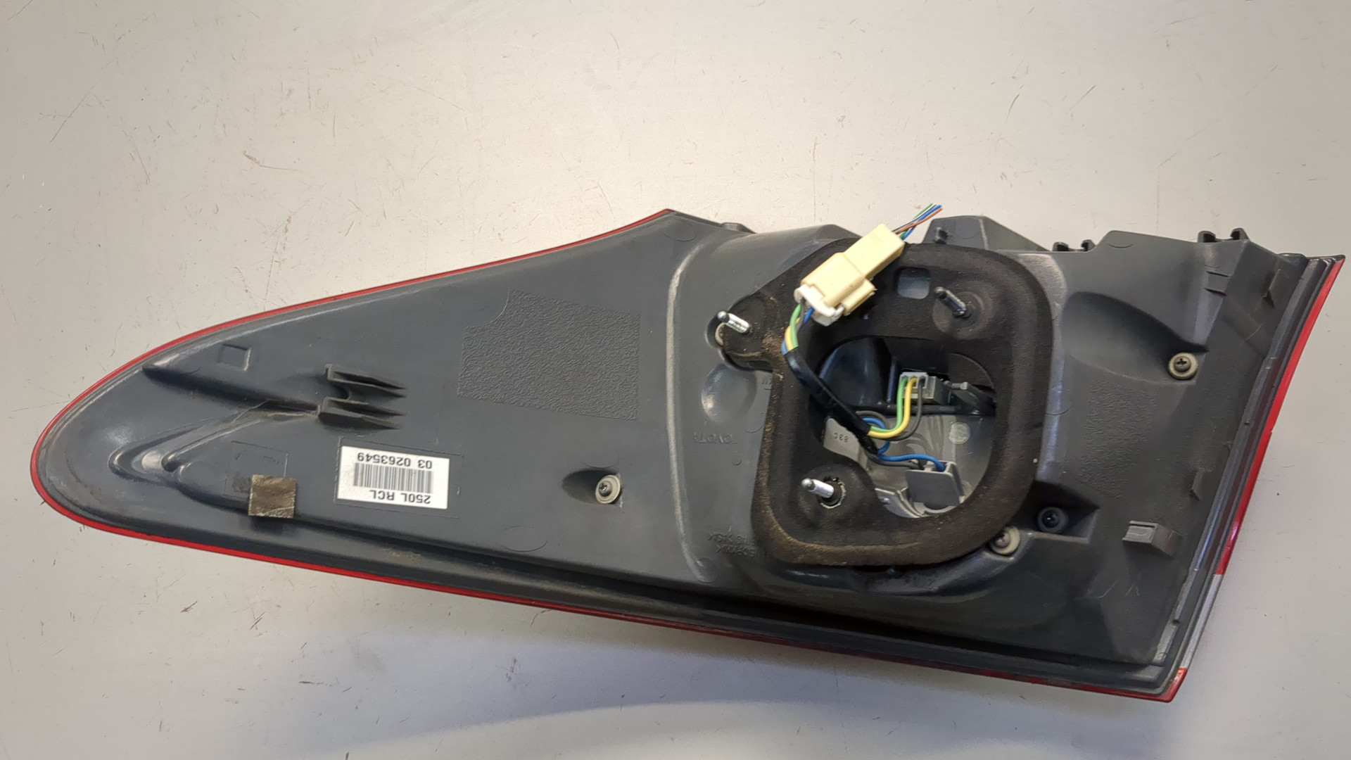 Фонарь задний левый