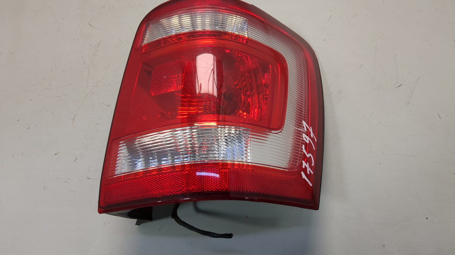 Фонарь задний правый