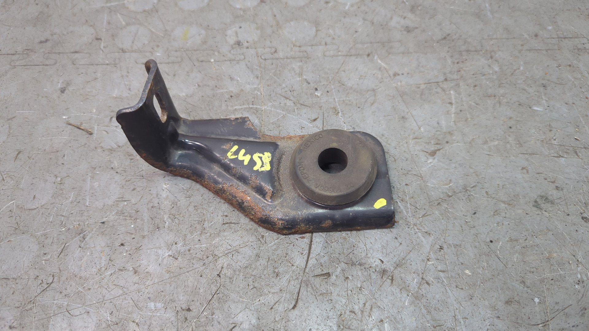 Кронштейн радиатора