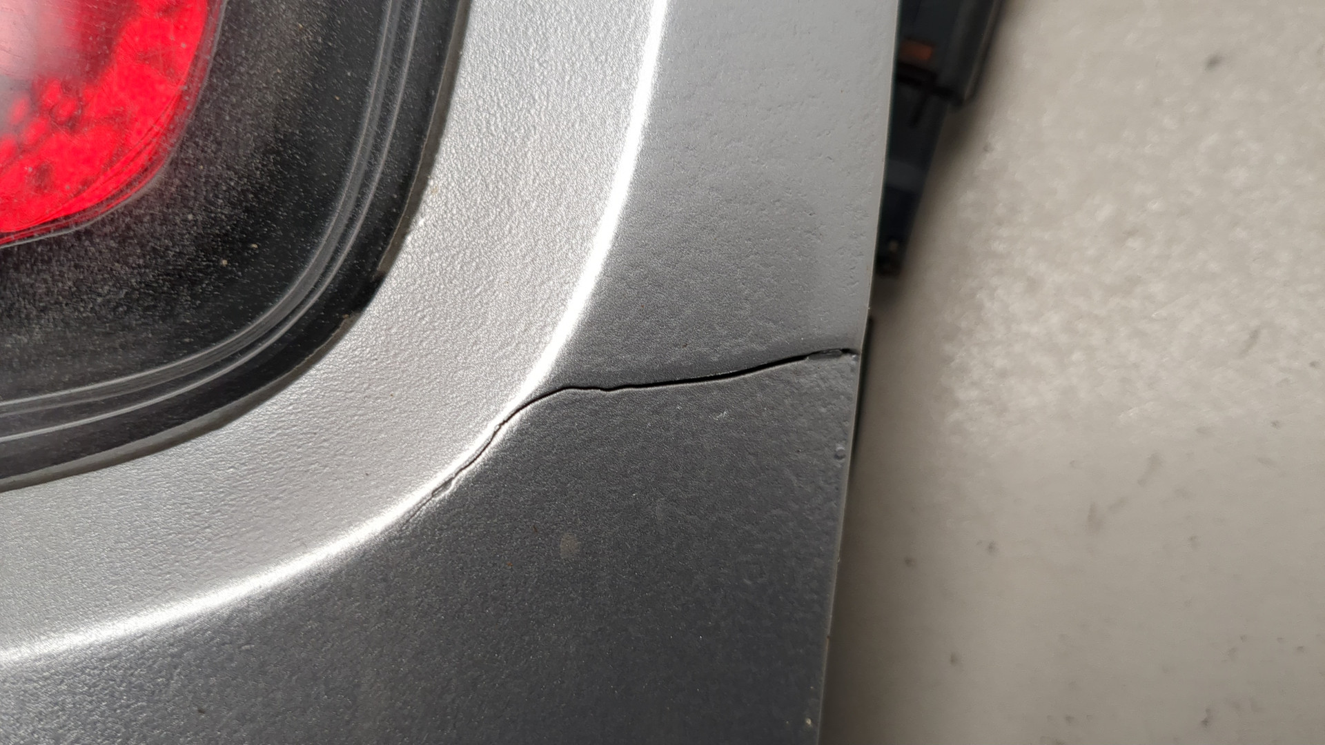 Фонарь задний правый