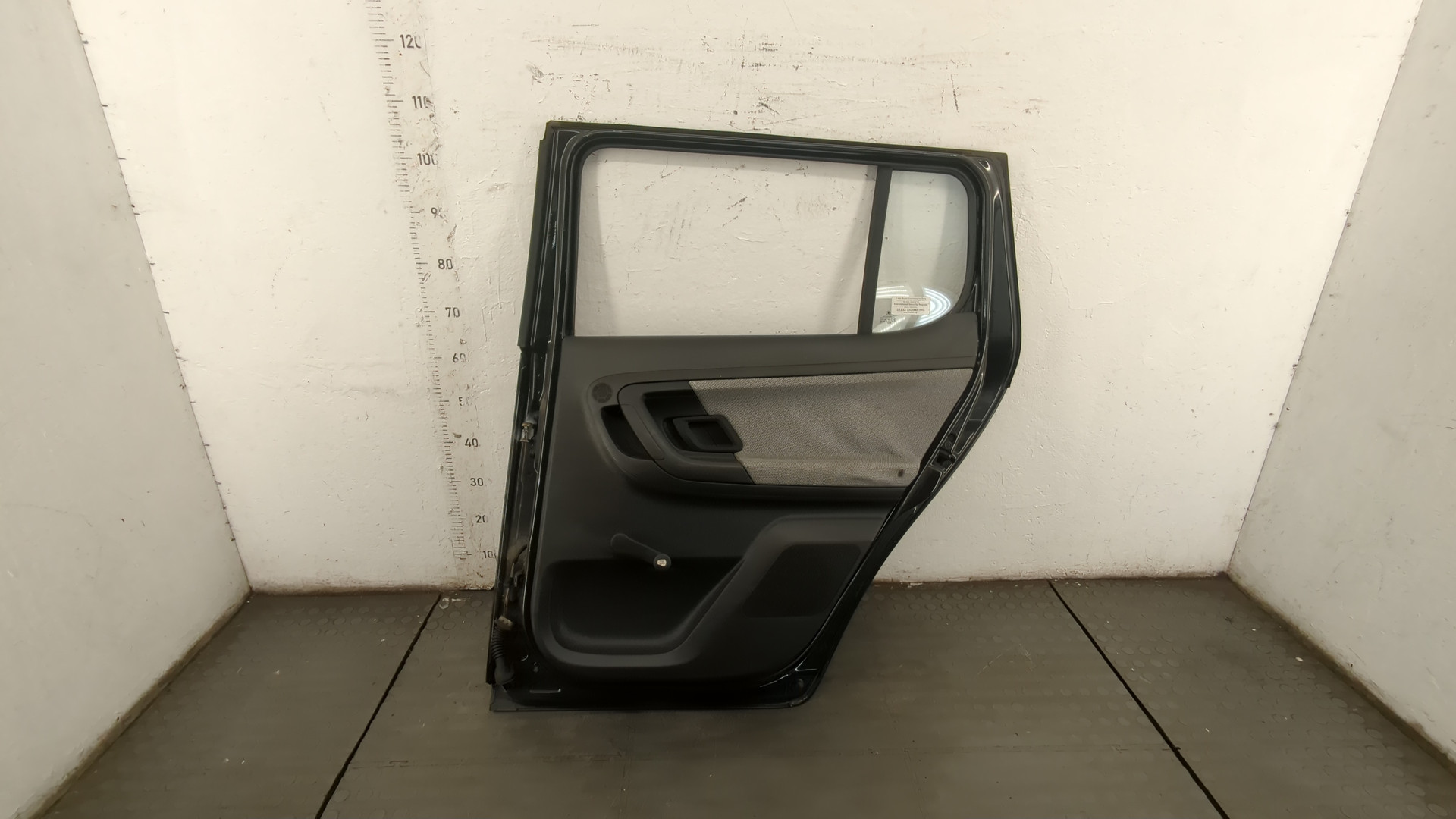 Дверь задняя правая