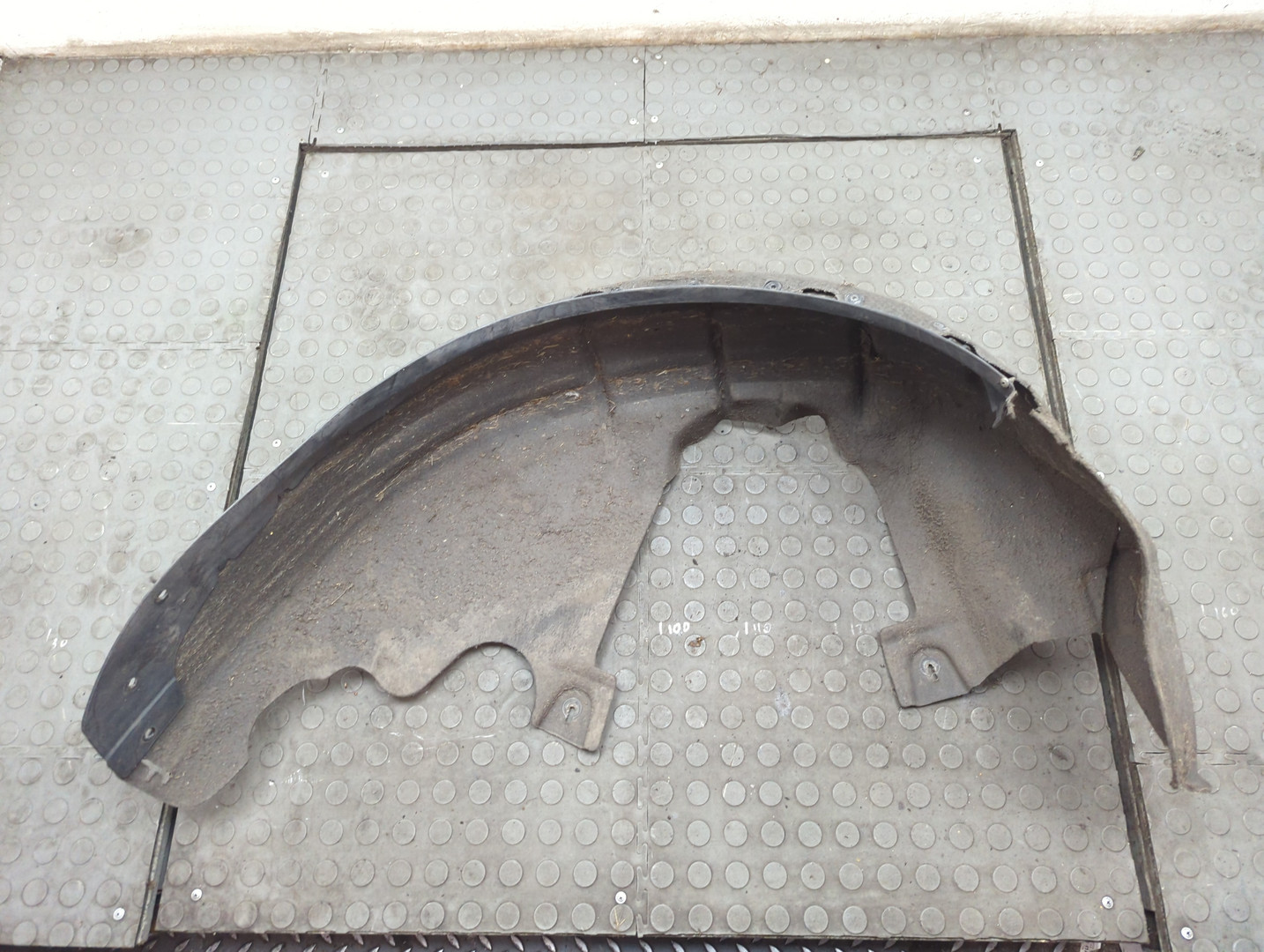 Локер передний левый