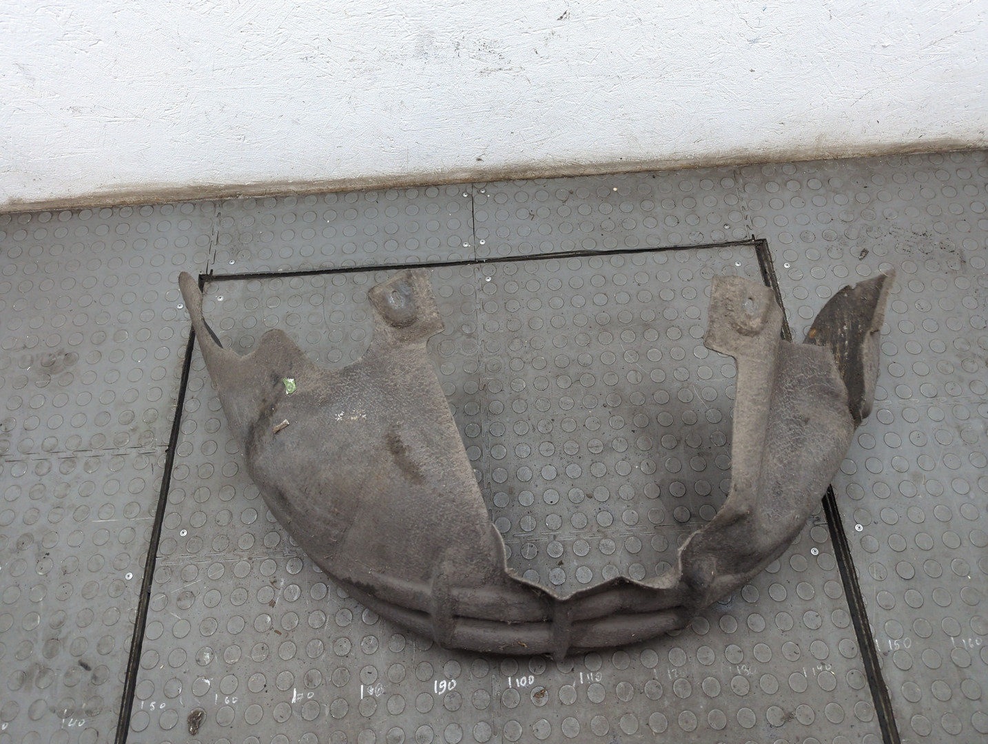 Локер передний левый