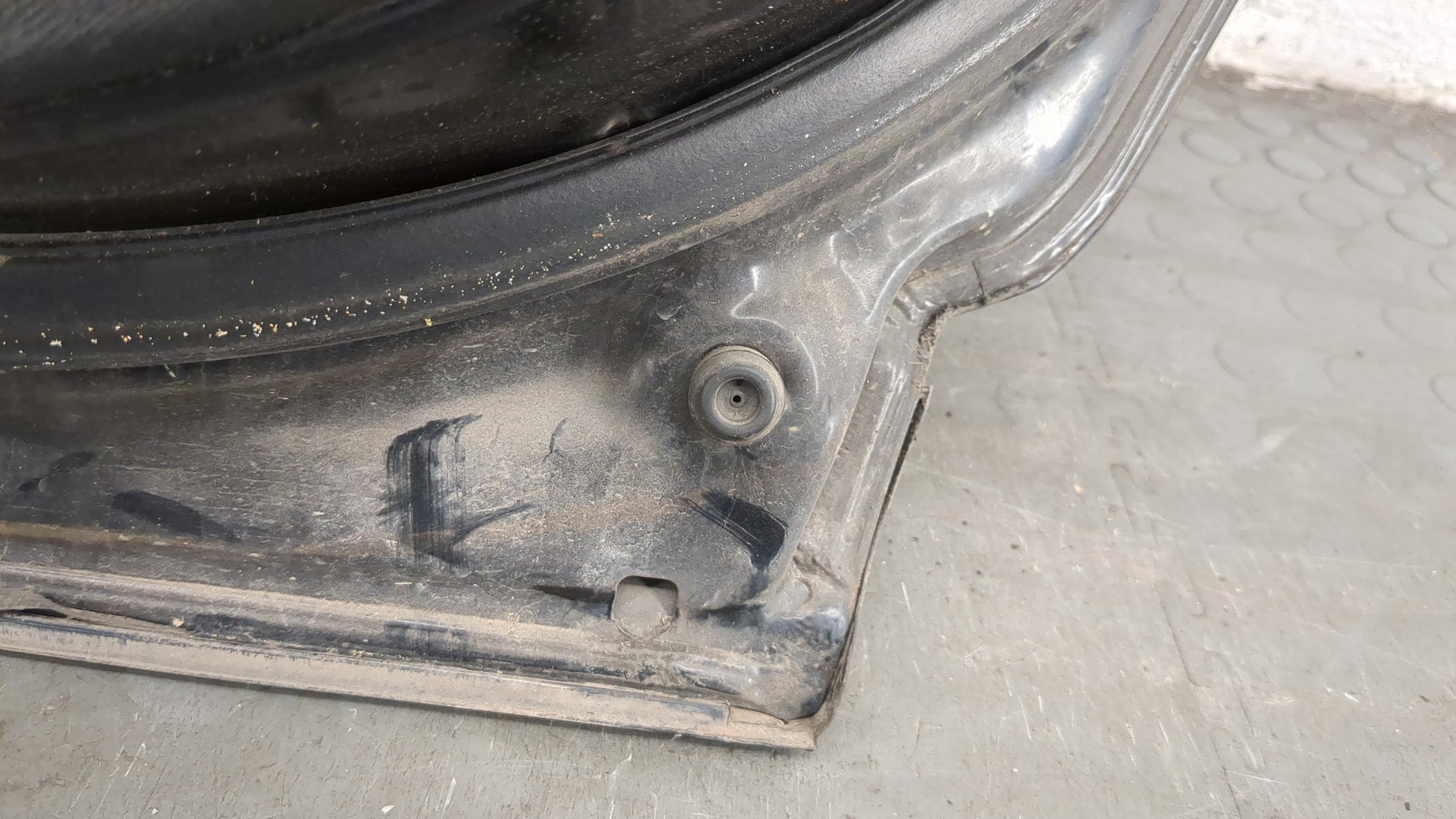 Дверь задняя правая