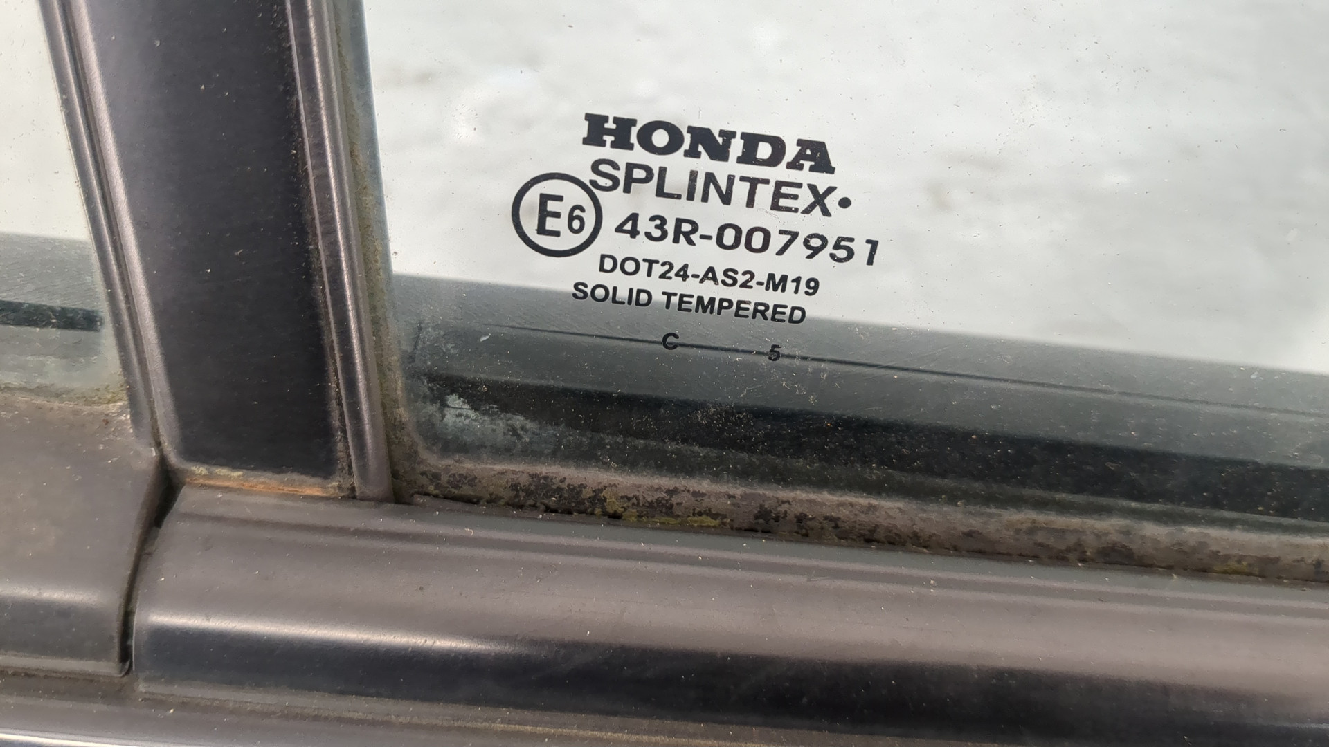 Дверь задняя правая