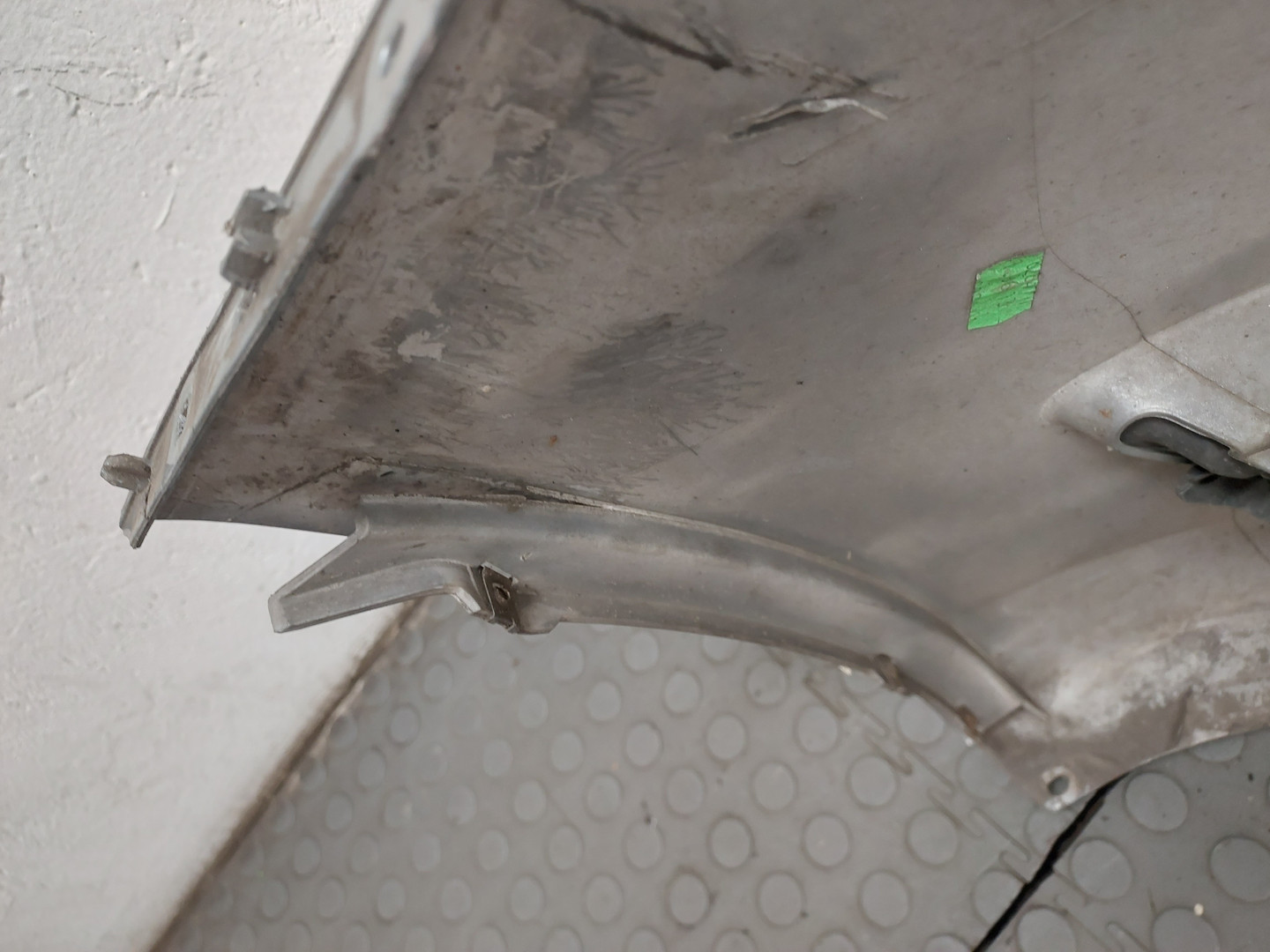 Бампер передний