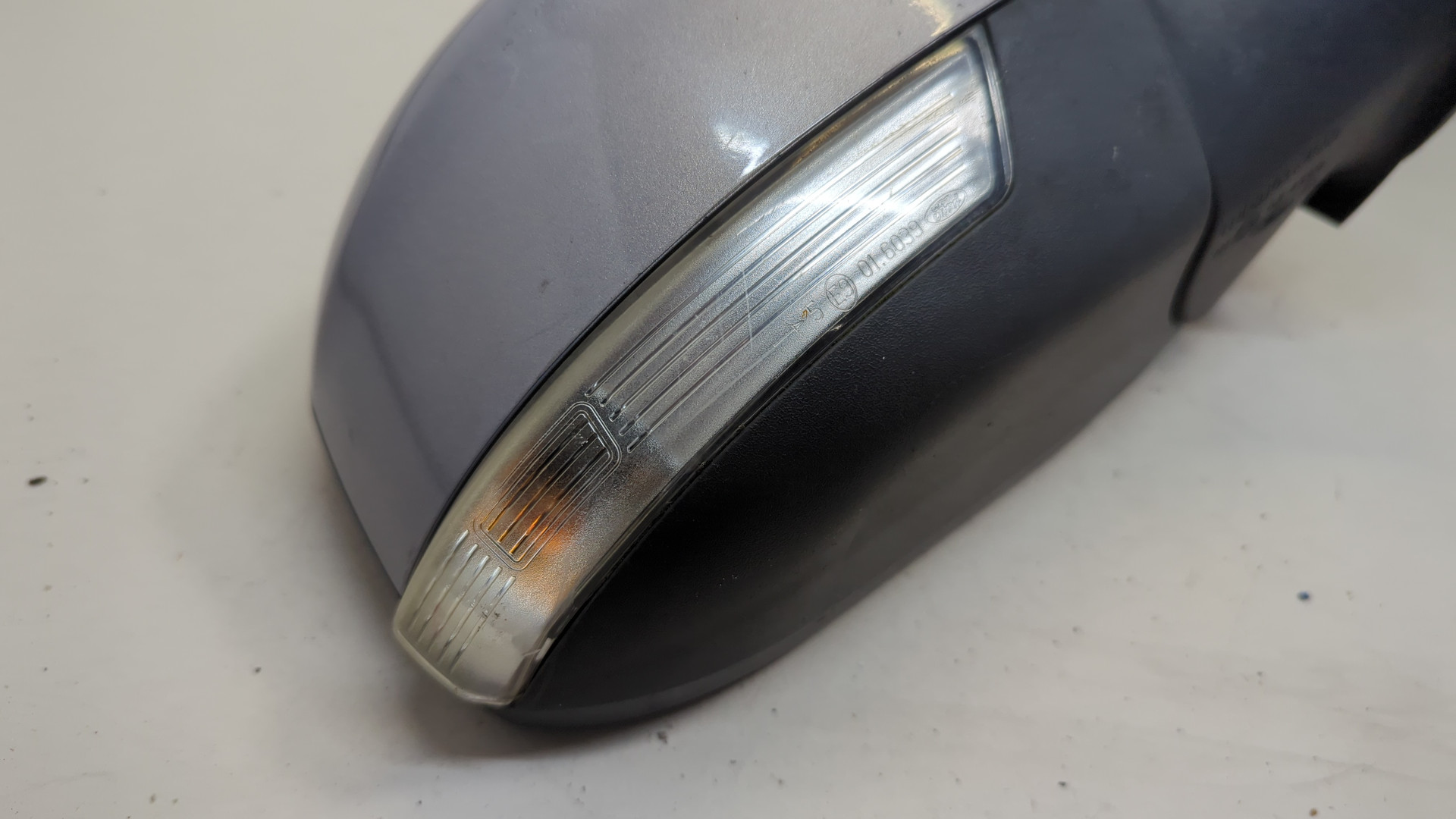 Зеркало правое электрическое