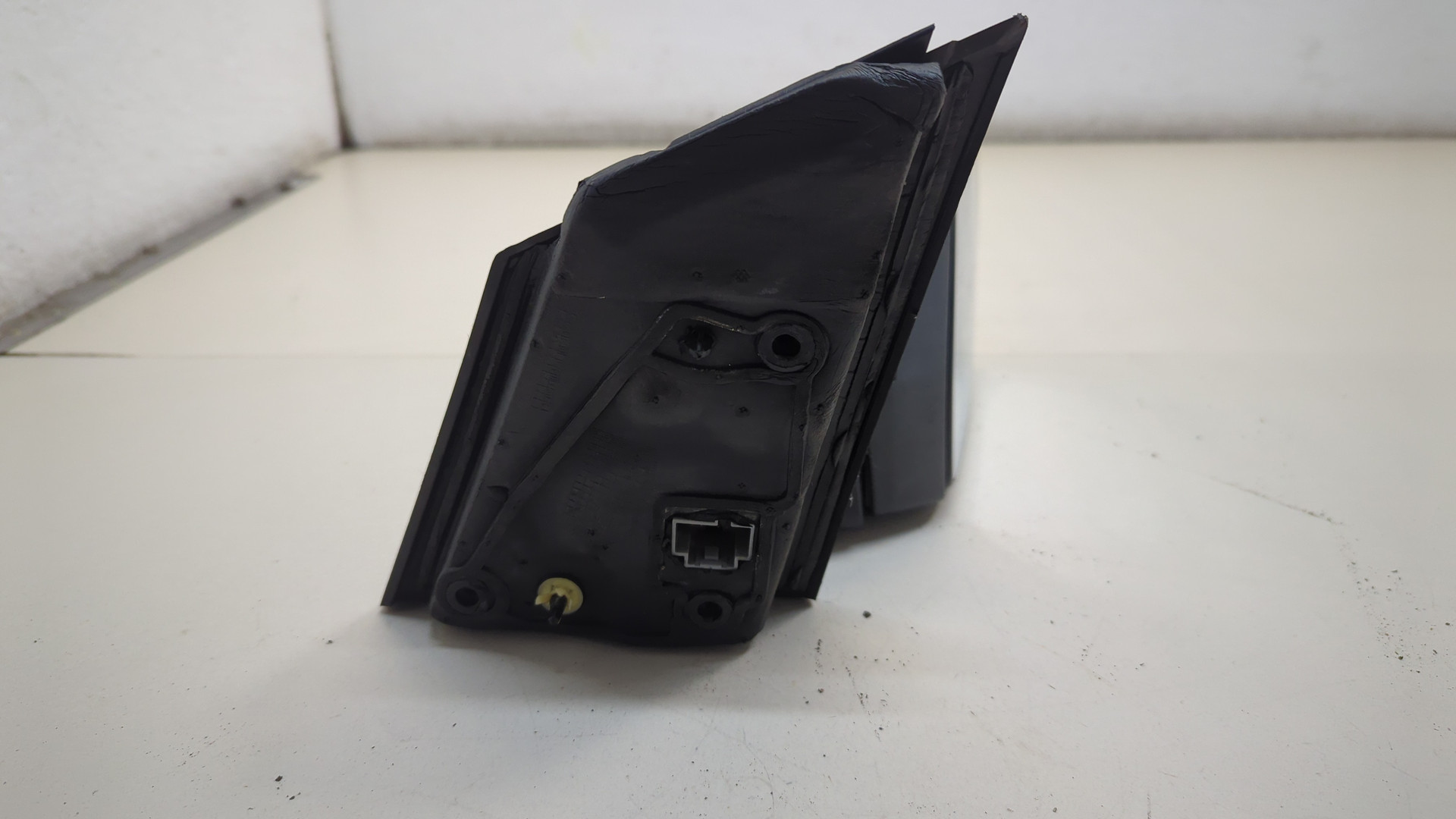 Зеркало правое электрическое