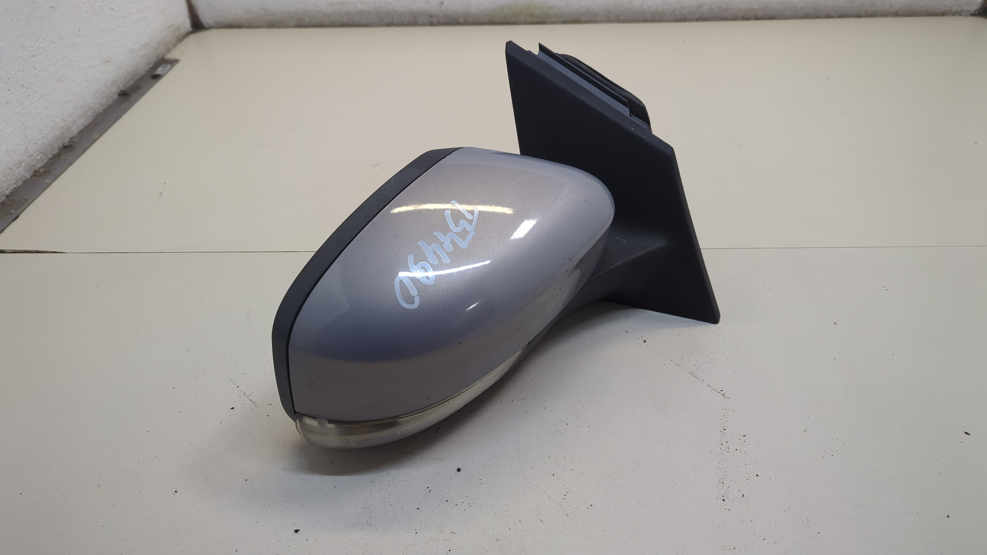 Зеркало правое электрическое