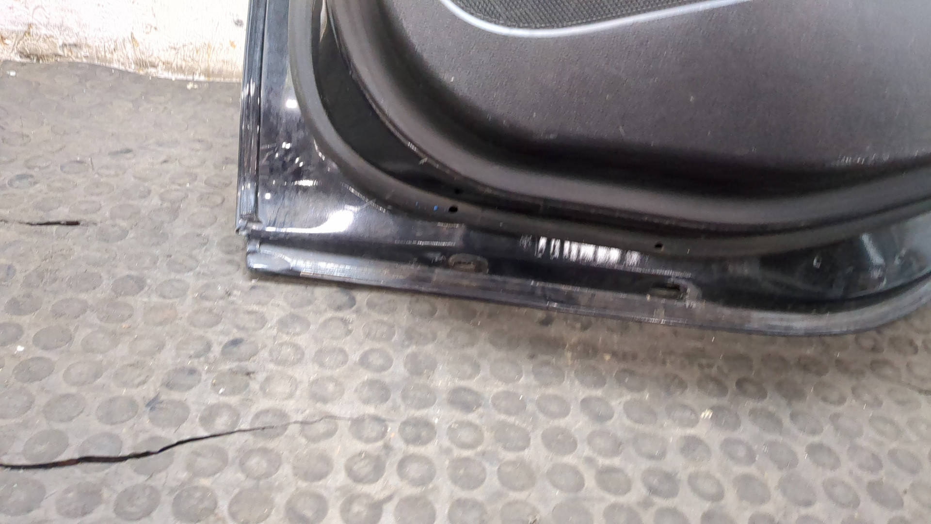 Дверь задняя правая