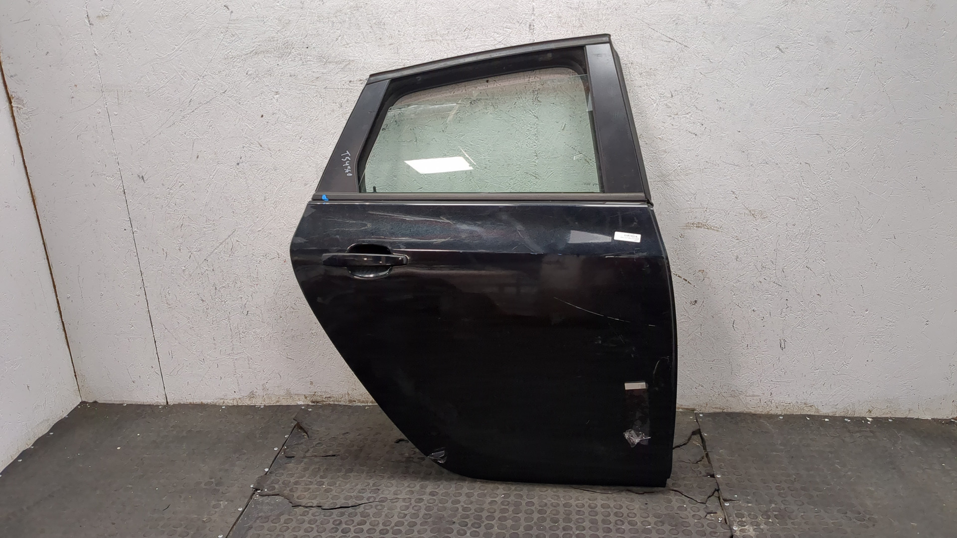 Дверь задняя правая