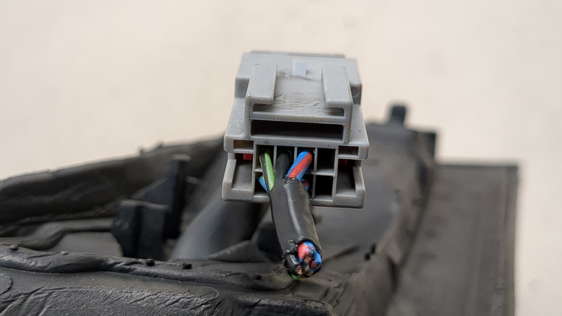 Зеркало правое электрическое