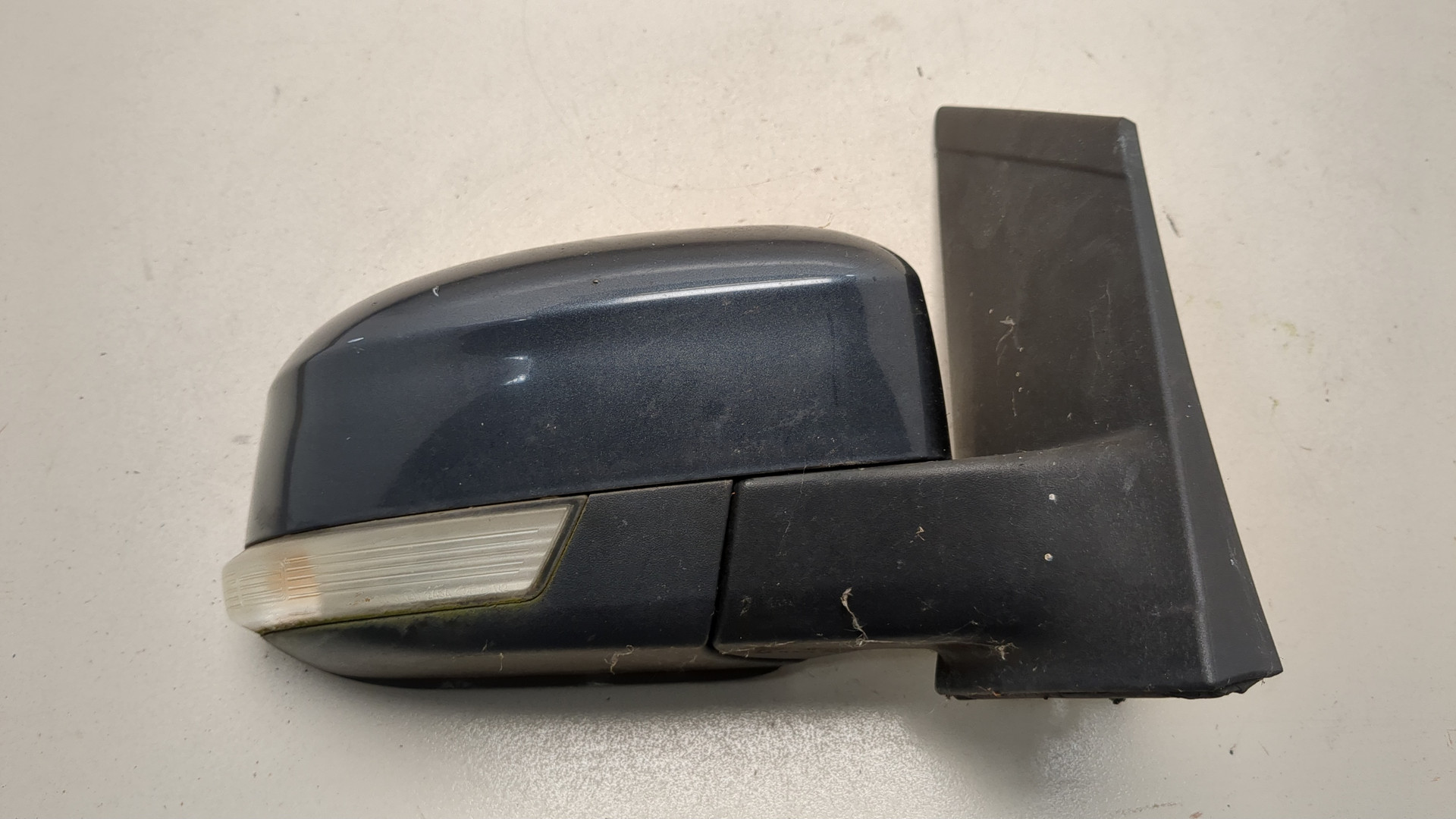 Зеркало правое электрическое