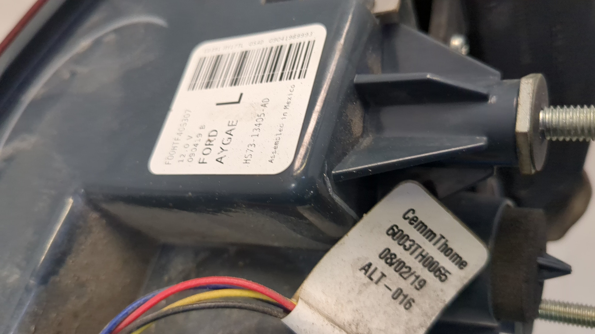 Фонарь задний левый